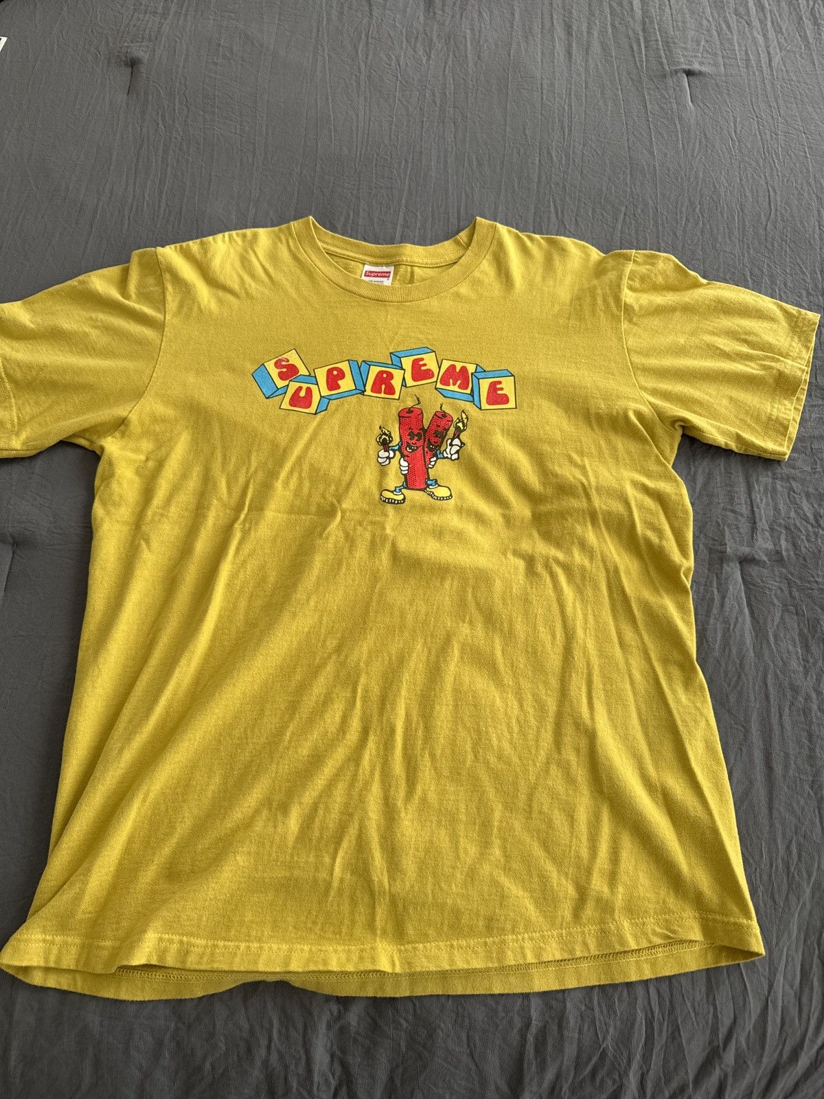 Supreme Supreme dynamite tee Size US M / EU 48-50 / 2 - 1 Thumbnail