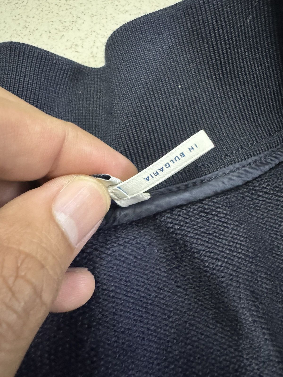 Moncler MAGLIA CARDIGAN Size XL / US 12-14 / IT 48-50 - 5 Thumbnail