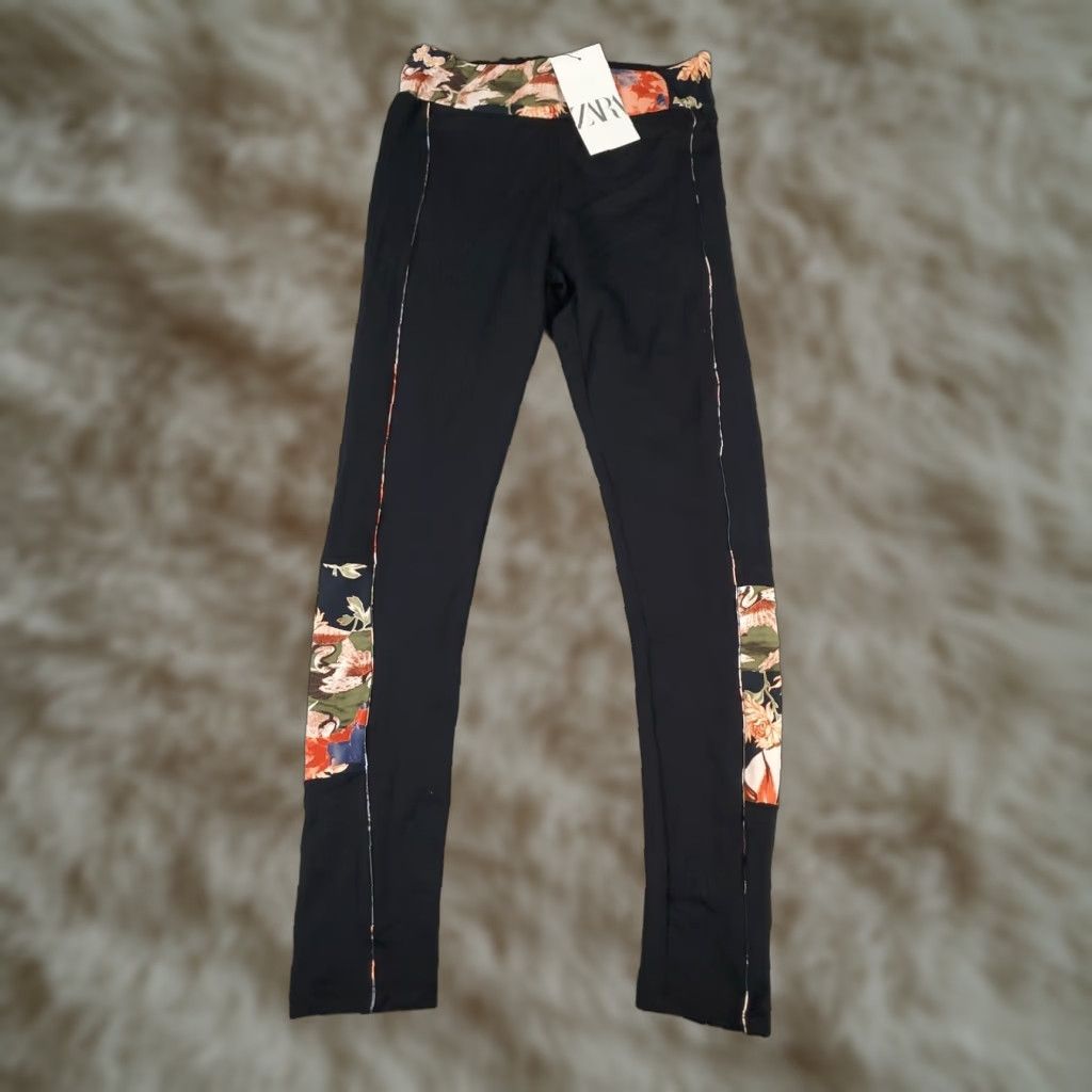 Zara Zara Pants Womens Black Floral Accents Yoga Stretch Leggings M Size Regular Fit Size 32" / US 10 / IT 46 - 1 Thumbnail