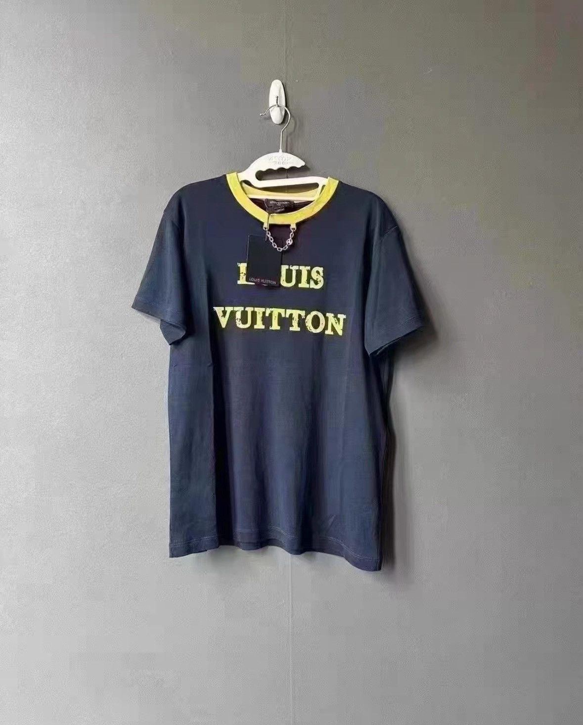 Louis Vuitton Louis Vuitton LV tee Size US S / EU 44-46 / 1 - 1 Thumbnail
