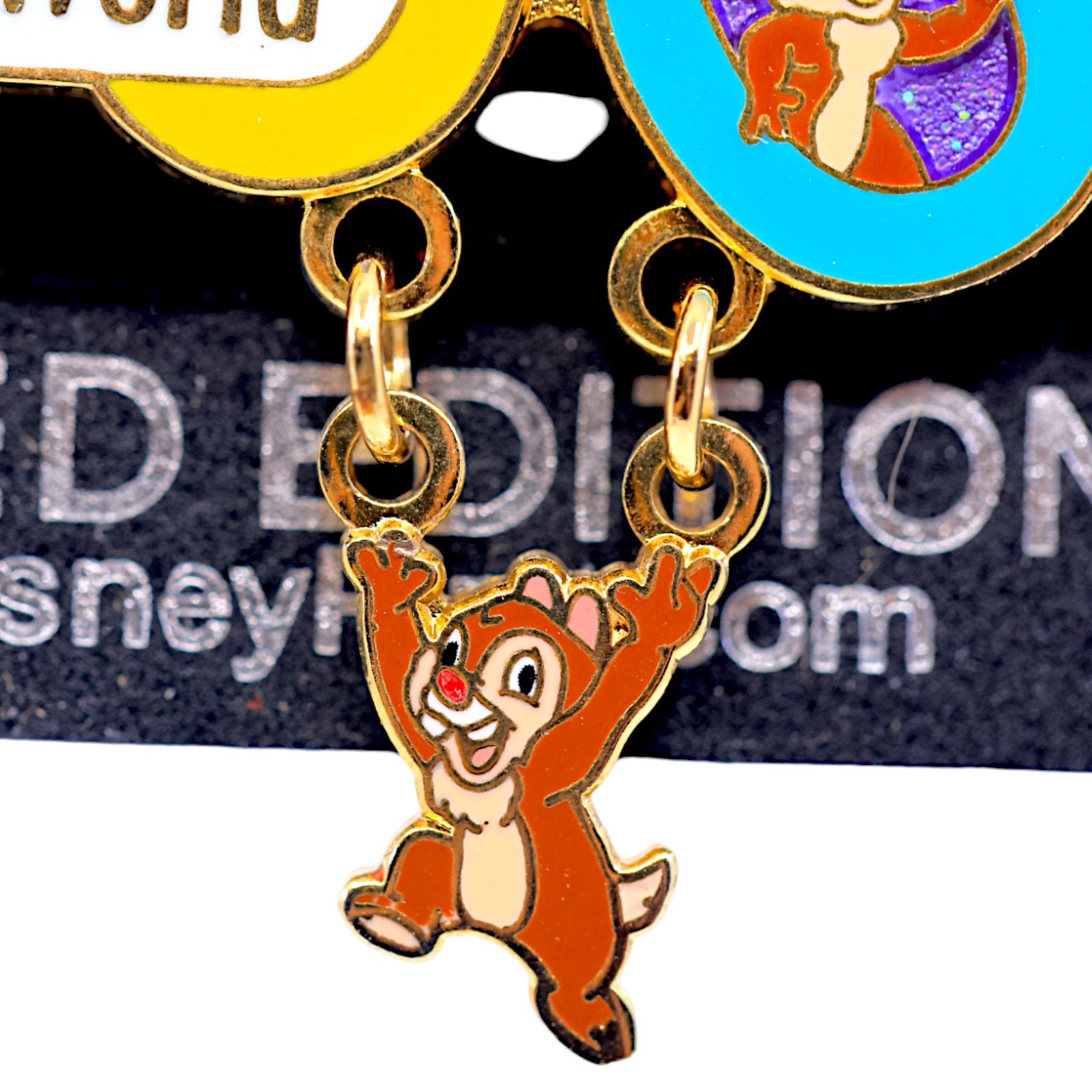 Disney Disney New Years Day 2008 Goofy, Donald, Chip & Dale Pin Size ONE SIZE - 2 Thumbnail