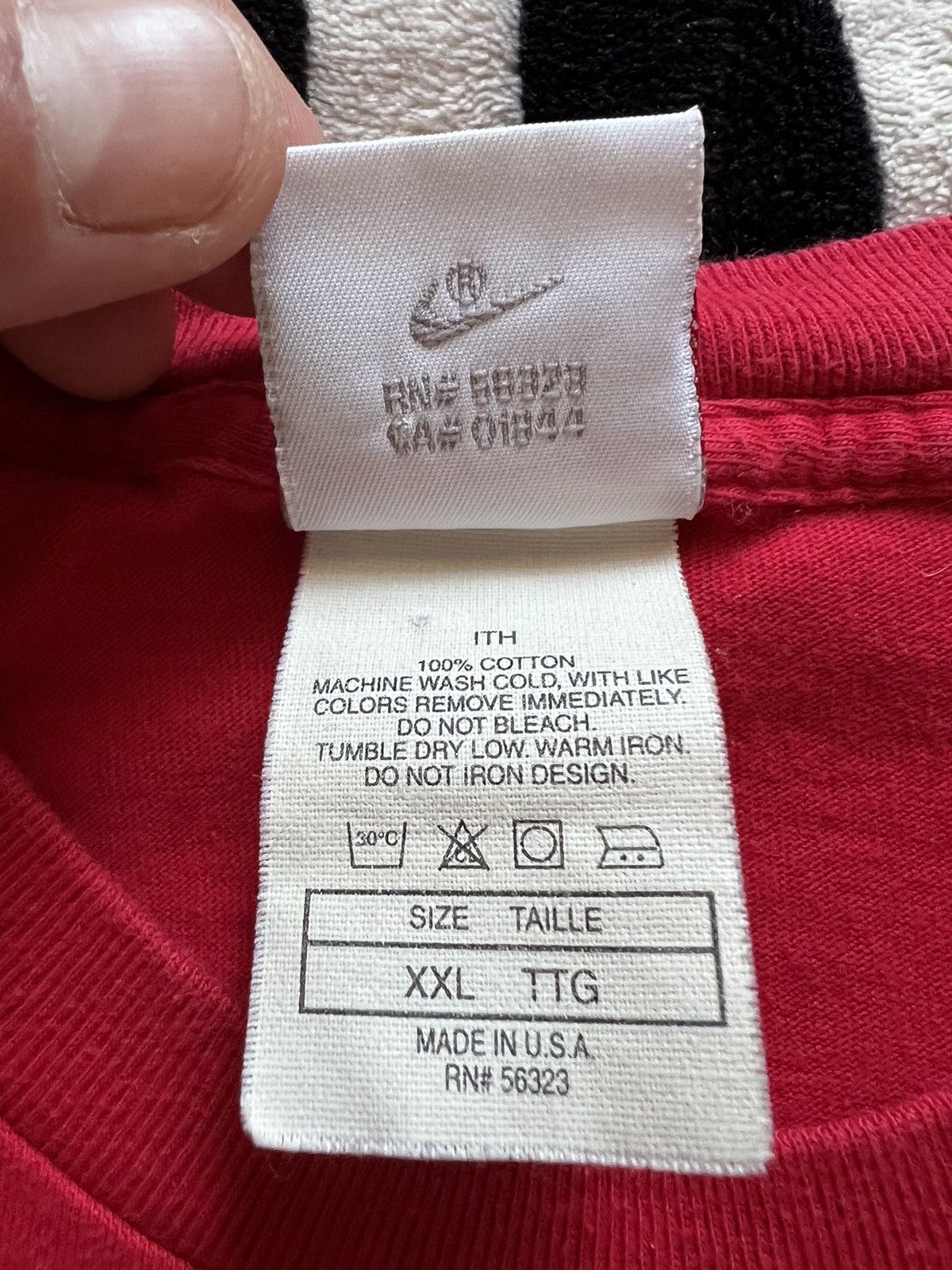 Jordan Brand × Nike × Vintage Nike Jordan t-shirt vintage 90’s big logo made in USA Size US XXL / EU 58 / 5 - 5 Thumbnail