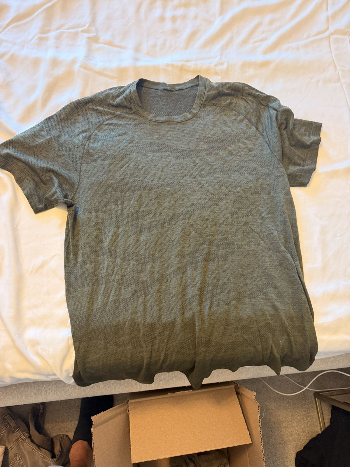 Lululemon Lululemon Green// camo came athletic tshirt Size US XL / EU 56 / 4 - 1 Thumbnail
