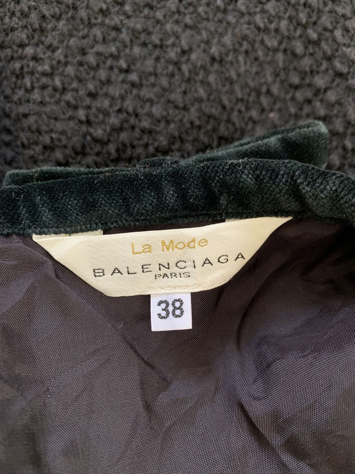 Balenciaga La Mode Balenciaga Blend Wool Skirt Made in Japan Size 24" / US 00 / IT 34 - 12 Thumbnail