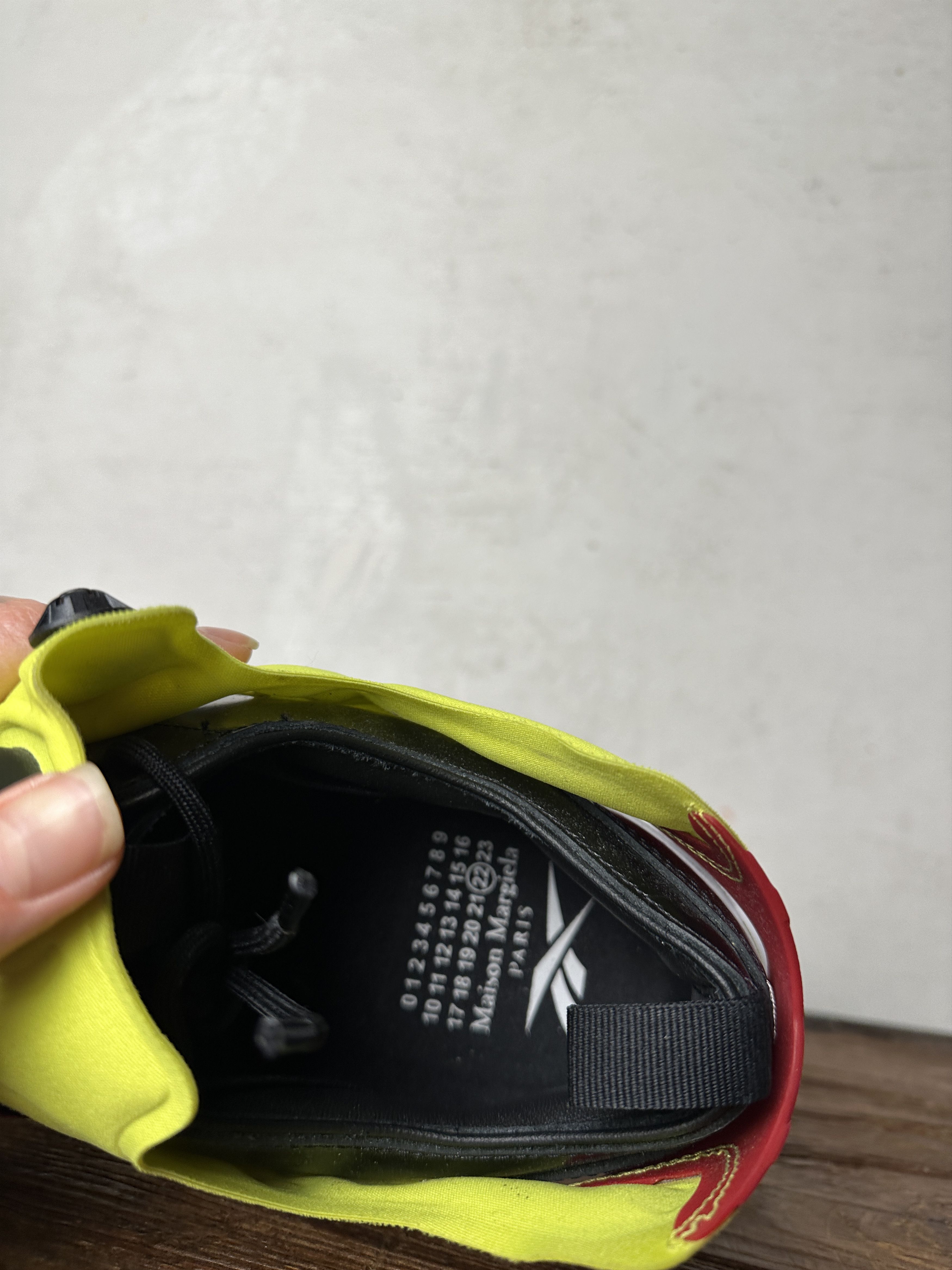 Maison Margiela × Reebok Reebok x Maison Margiela Citron Tabi Instapump Fury Oxford Size US 10.5 / EU 43-44 - 12 Thumbnail