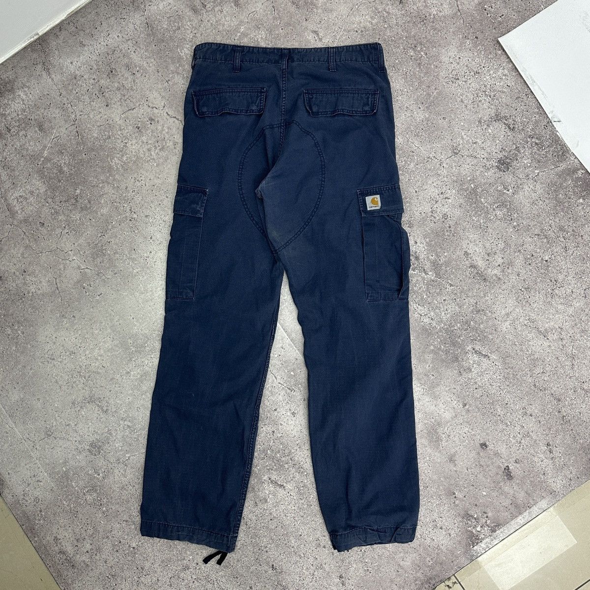 Vintage Vintage 90s Carhartt WIP Navy faded cargo pants hype y2k og Size US 32 / EU 48 - 1 Thumbnail