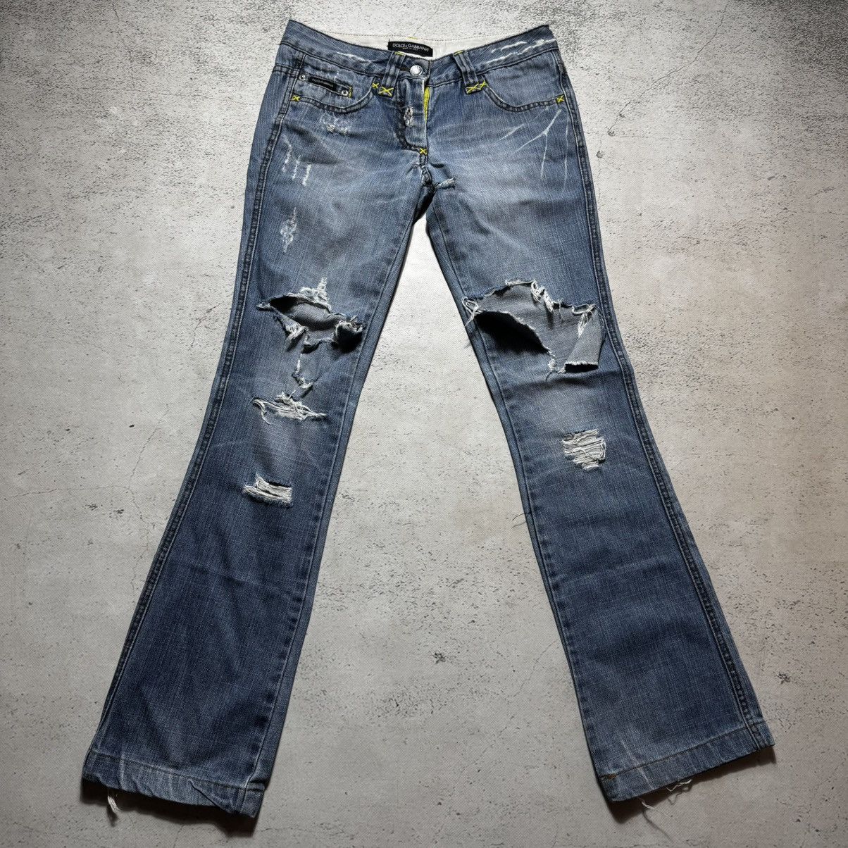 Dolce & Gabbana flared dolce gabbana distressed jeans with big logo Size 26" / US 2 / IT 38 - 1 Thumbnail
