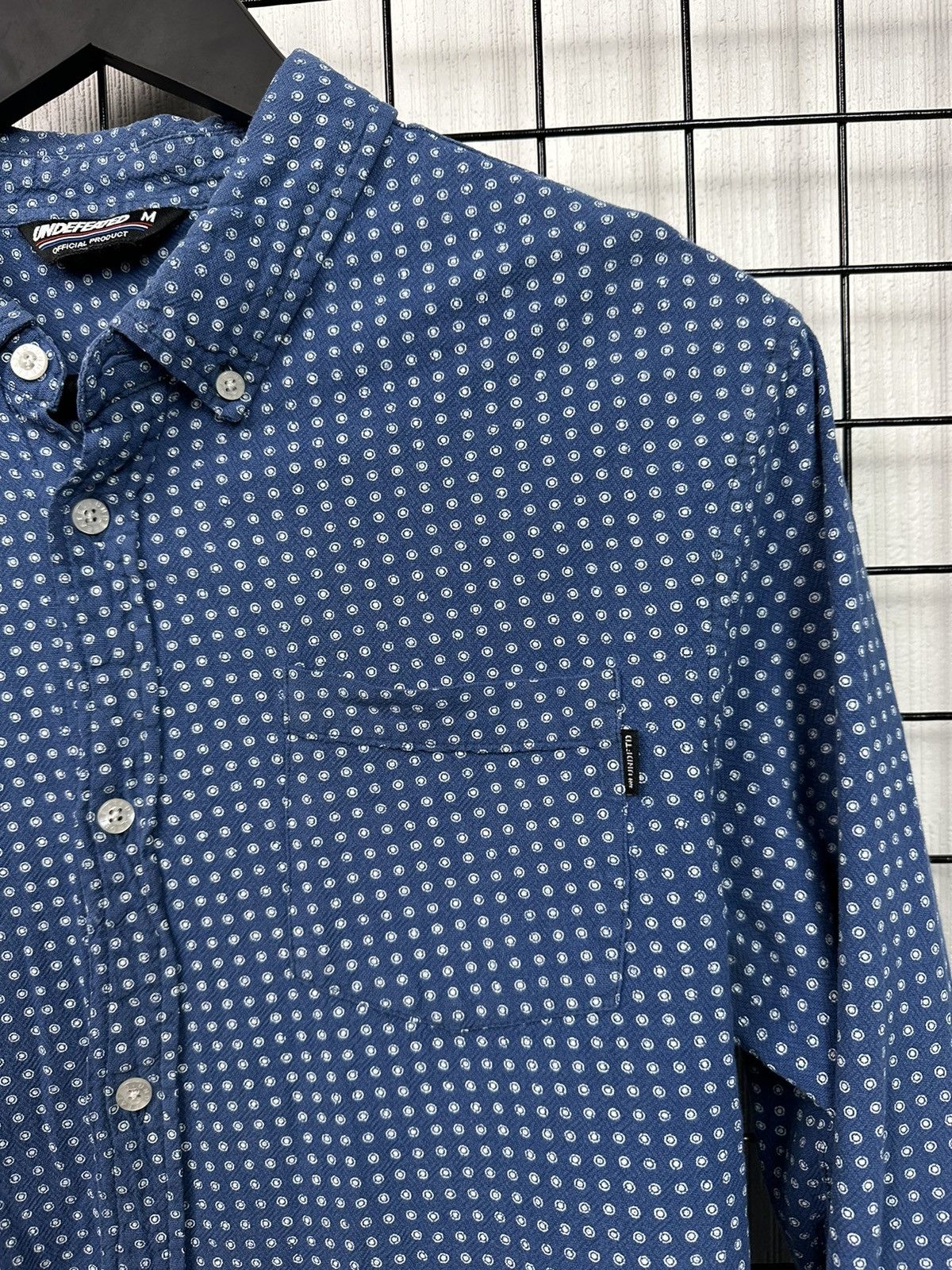 Undefeated Undefeated Button up shirt Men Blue printed Size US M / EU 48-50 / 2 - 4 Thumbnail