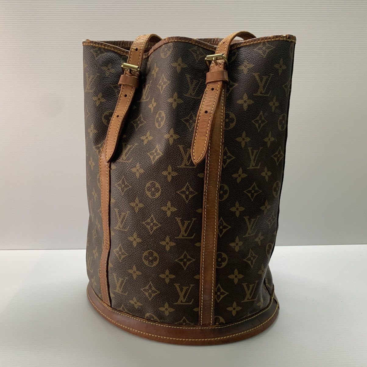 Louis Vuitton Louis Vuitton Monogram Bucket GM Bag Size ONE SIZE - 3 Thumbnail