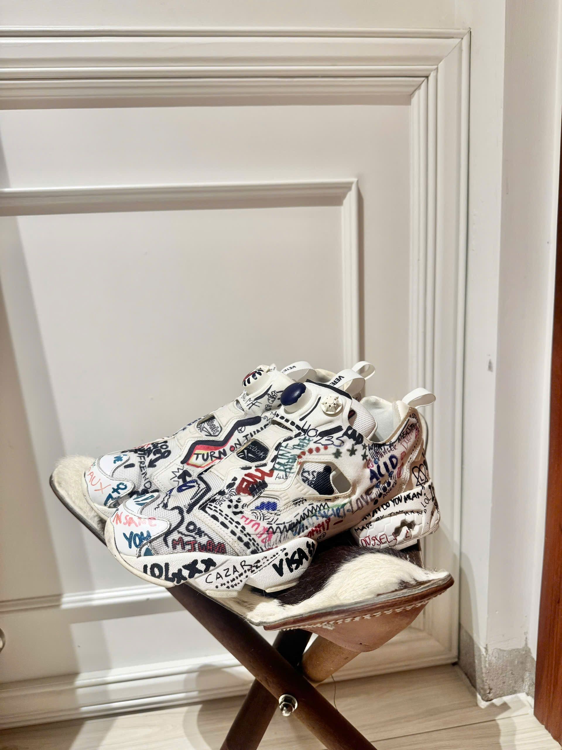 Vetements Reebok x Vetements Instapump Fury Graffiti Size 8 Size US 8 / EU 41 - 5 Thumbnail