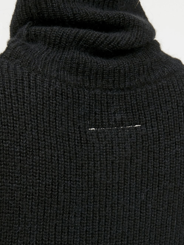 Maison Margiela BNWT AW23 MAISON MARGIELA MM6 DISTRESSED SWEATER XS Size XS / US 0-2 / IT 36-38 - 13 Thumbnail