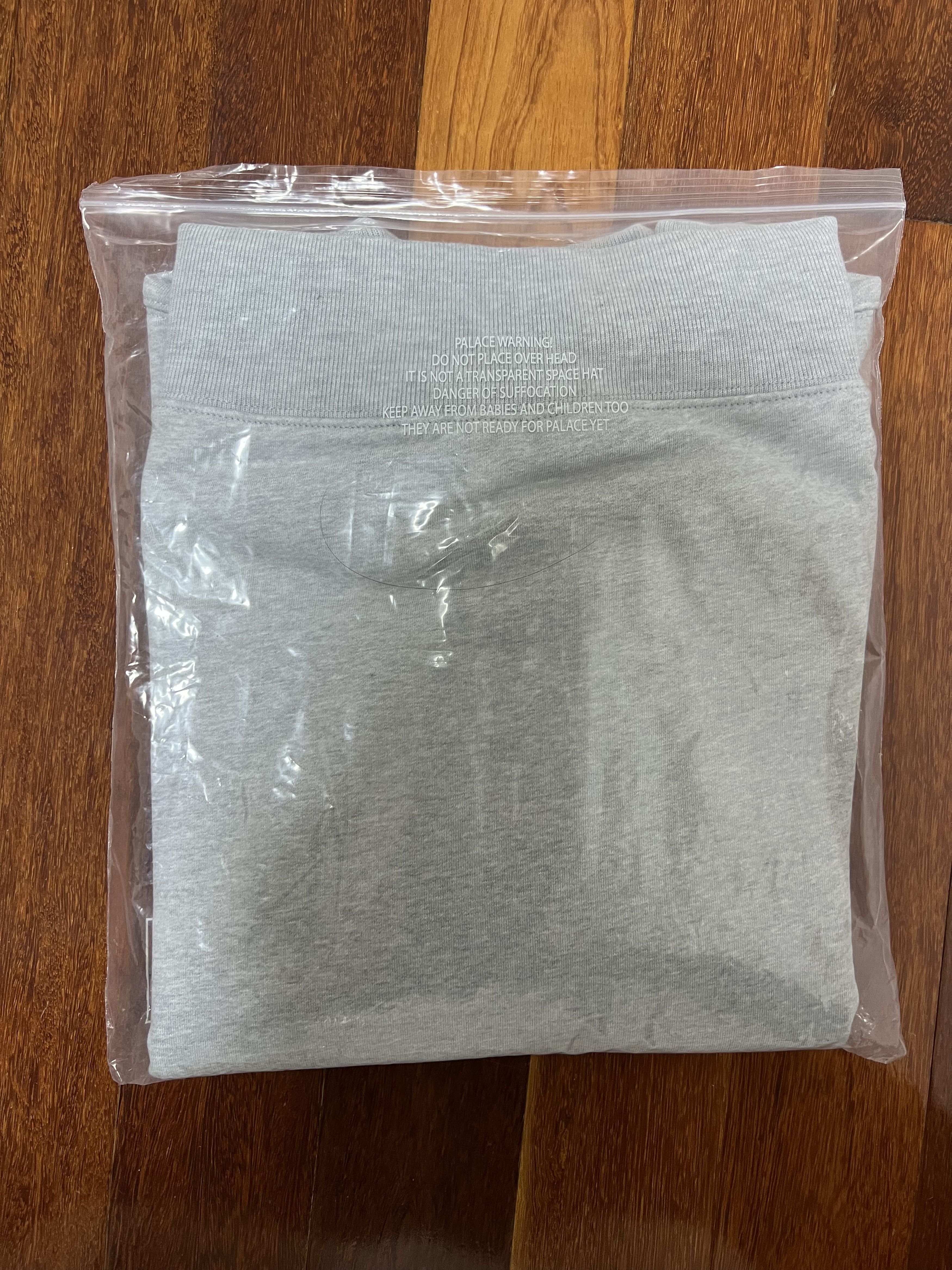 Palace 💚 2019 Palace Split P3 Crew Grey Marl Medium NEW Size US M / EU 48-50 / 2 - 12 Thumbnail