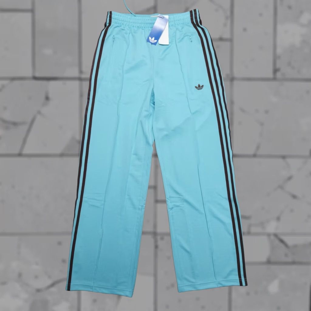 Adidas ADIDAS ORIGINALS Firebird Track Pants Women's S Blue Glow JY2689 Track Pants Adidas Originals Women’s Size S Blue Glow Wide-Leg Pockets Elastic Waist Size 28" / US 6 / IT 42 - 1 Thumbnail