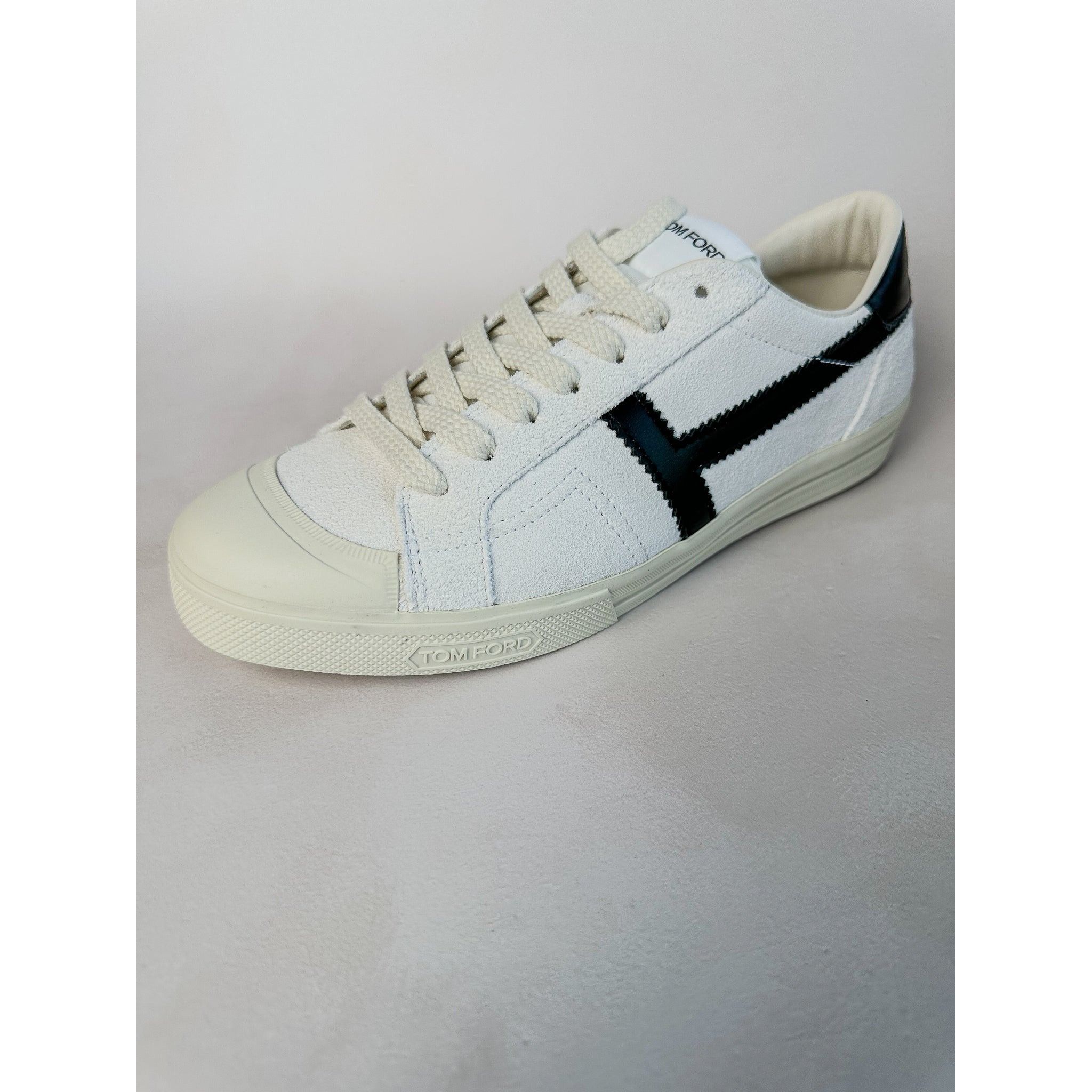 Tom Ford Tom Ford White Cambridge Suede Low Top Sneakers Size US 7 / IT 37 - 3 Thumbnail
