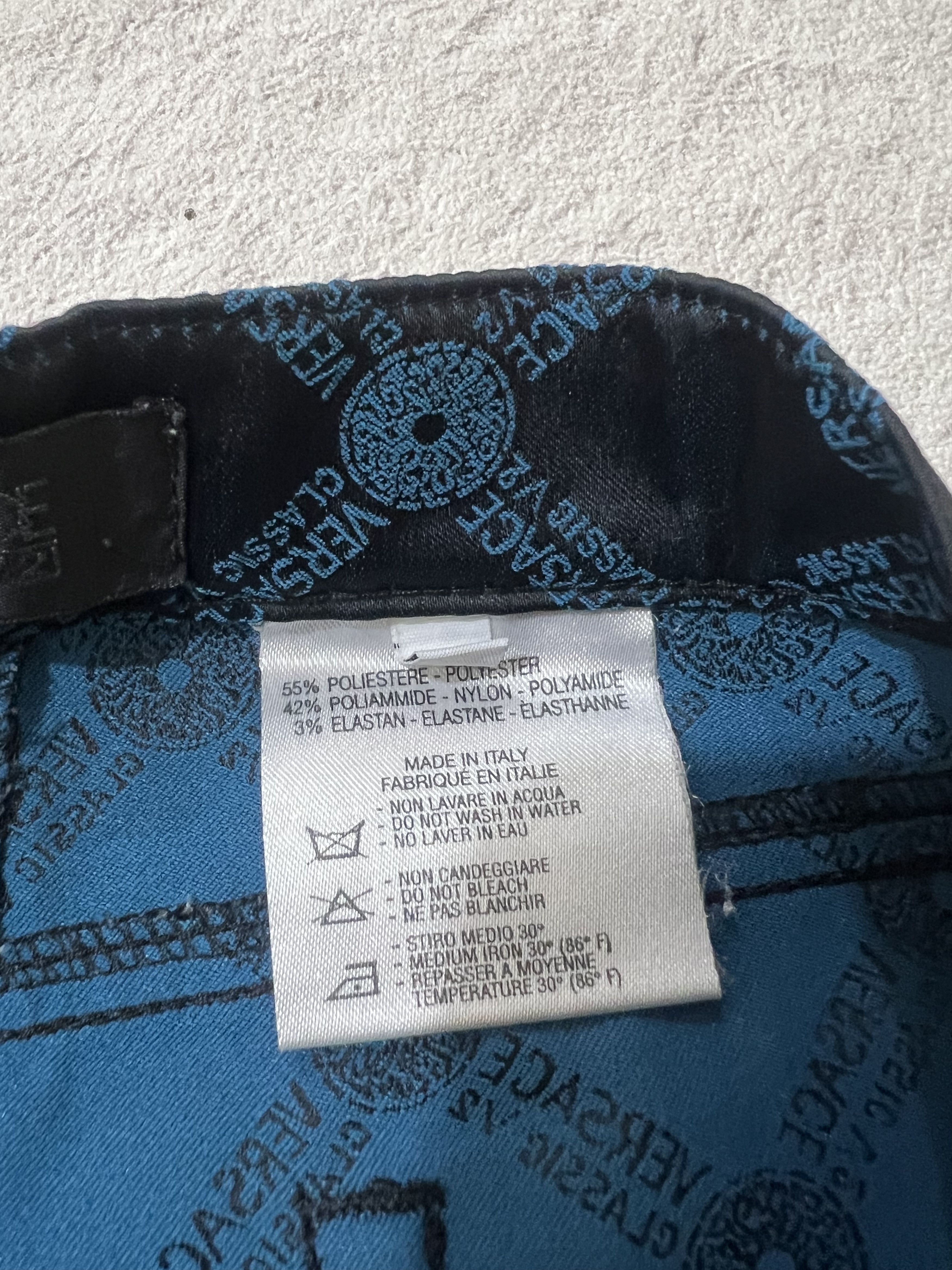 Japanese Brand 2000s Versace V2 Classic Embroidery Pattern Silk Pants Size US 30 / EU 46 - 8 Thumbnail