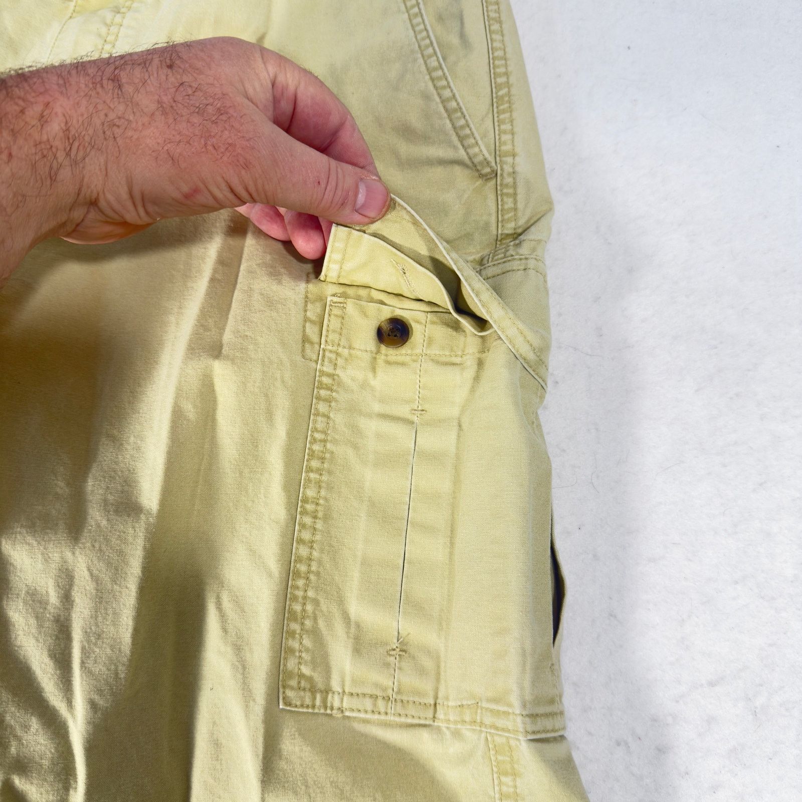 L.L. Bean LL Bean Classic Fit Cargo Pant W33 L30 301315 Cream Tropic Size US 33 - 4 Thumbnail
