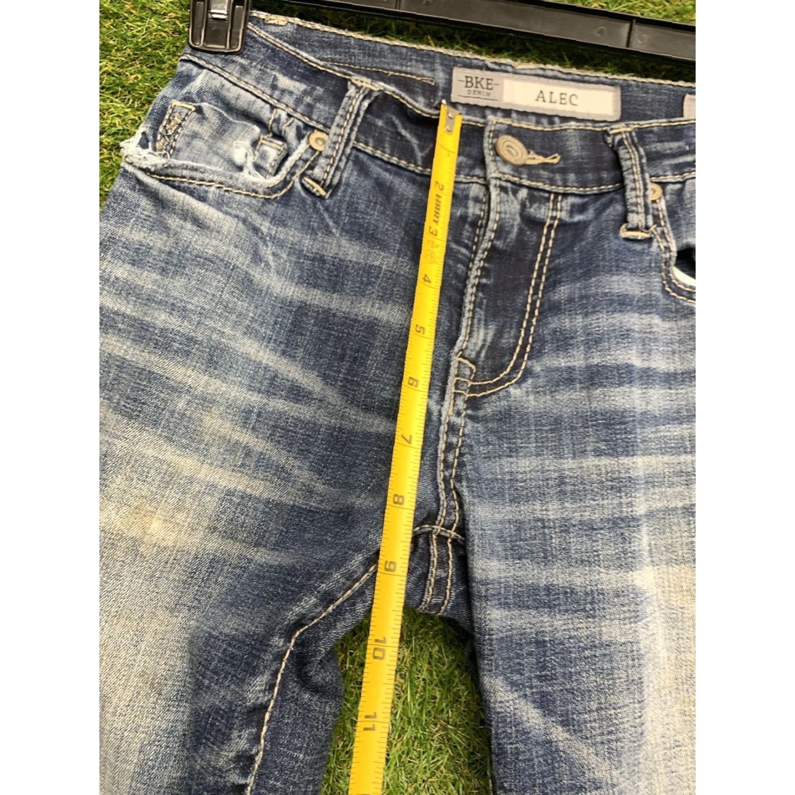 Vintage BKE Buckle Jeans 26S Alec Straight Leg Medium Wash Blue Grunge Mens Size US 26 / EU 42 - 7 Thumbnail