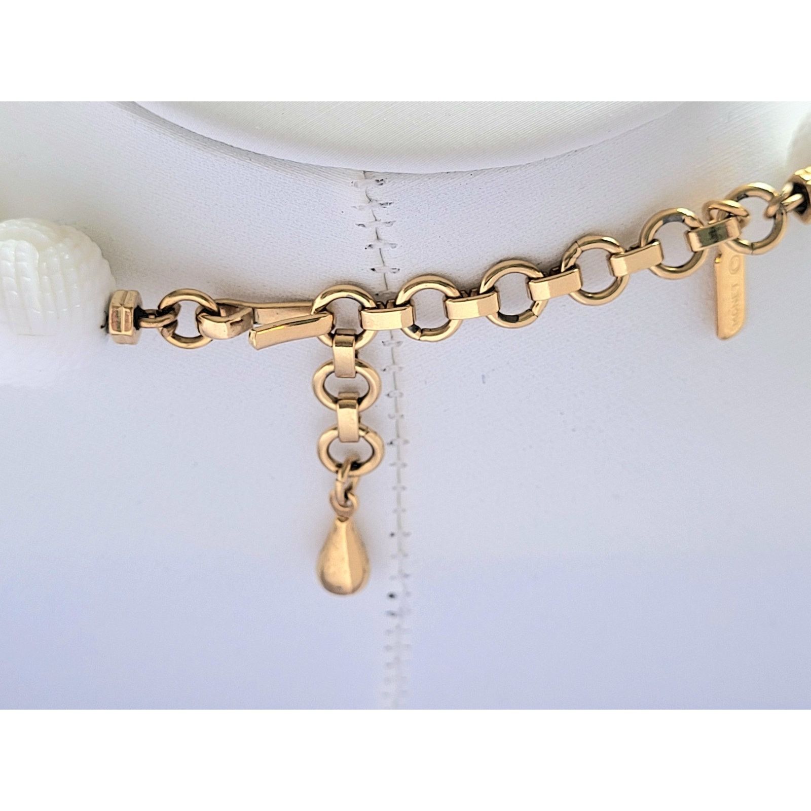 Monet Monet Set Earrings Necklace Monkey Paw White Gold Clip-On Size ONE SIZE - 5 Thumbnail