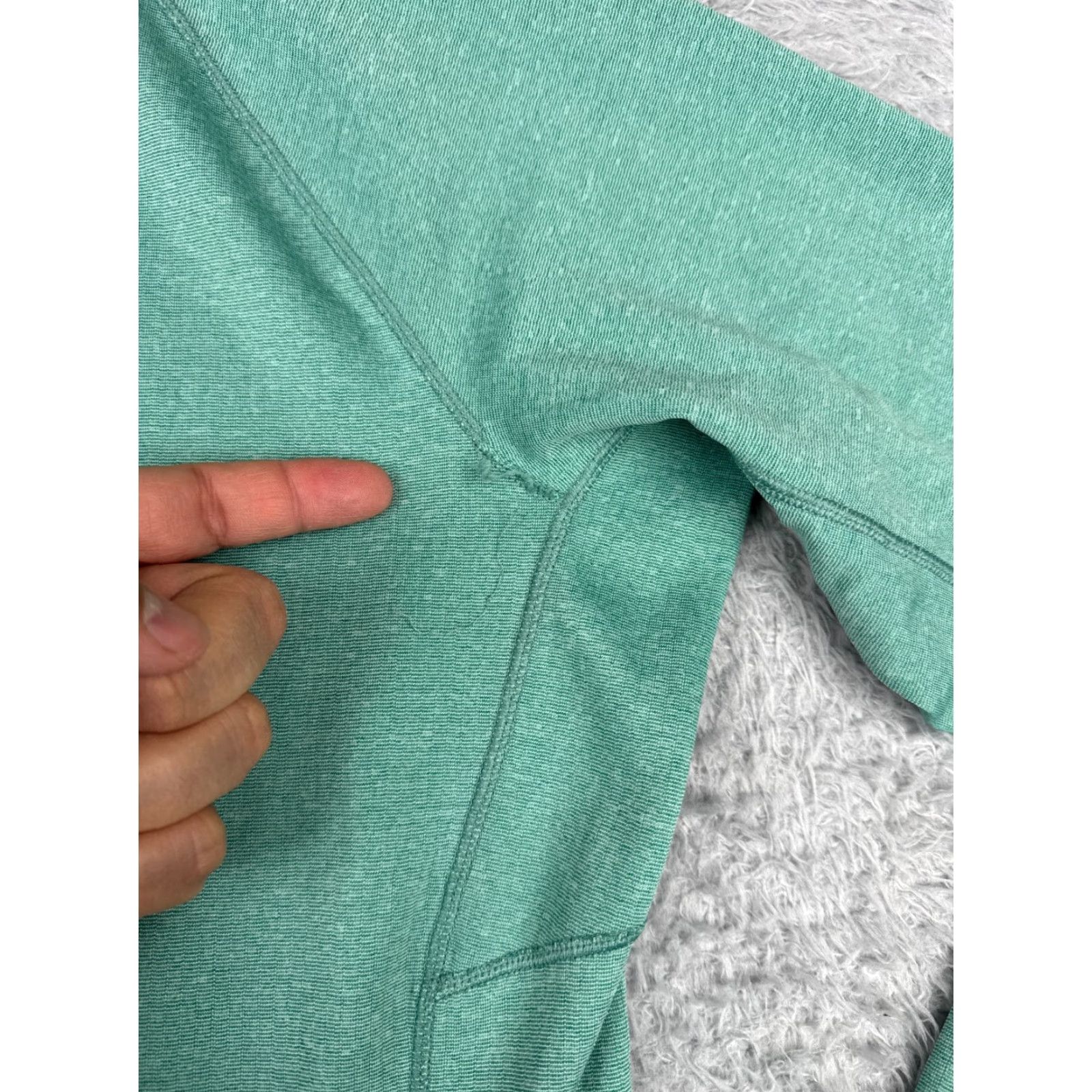 Patagonia Patagonia Shirt Womens Medium Teal Capilene Midweight Crew Baselayer Long Sleeve Shirt Size M / US 6-8 / IT 42-44 - 2 Thumbnail