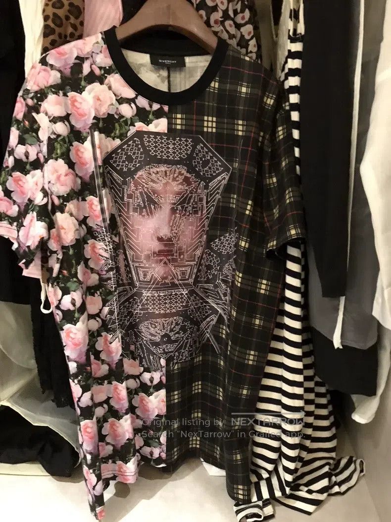 Givenchy Givenchy T-Shirt Size L Size US L / EU 52-54 / 3 - 1 Thumbnail