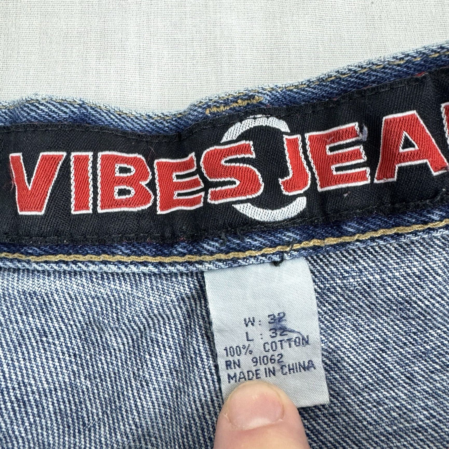 VIBE VINTAGE Vibes Baggy Jeans Men 32x27 Blue Relaxed Fit 90s Grunge Y2K Hip Hop Skate Style Size US 32 / EU 48 - 6 Thumbnail