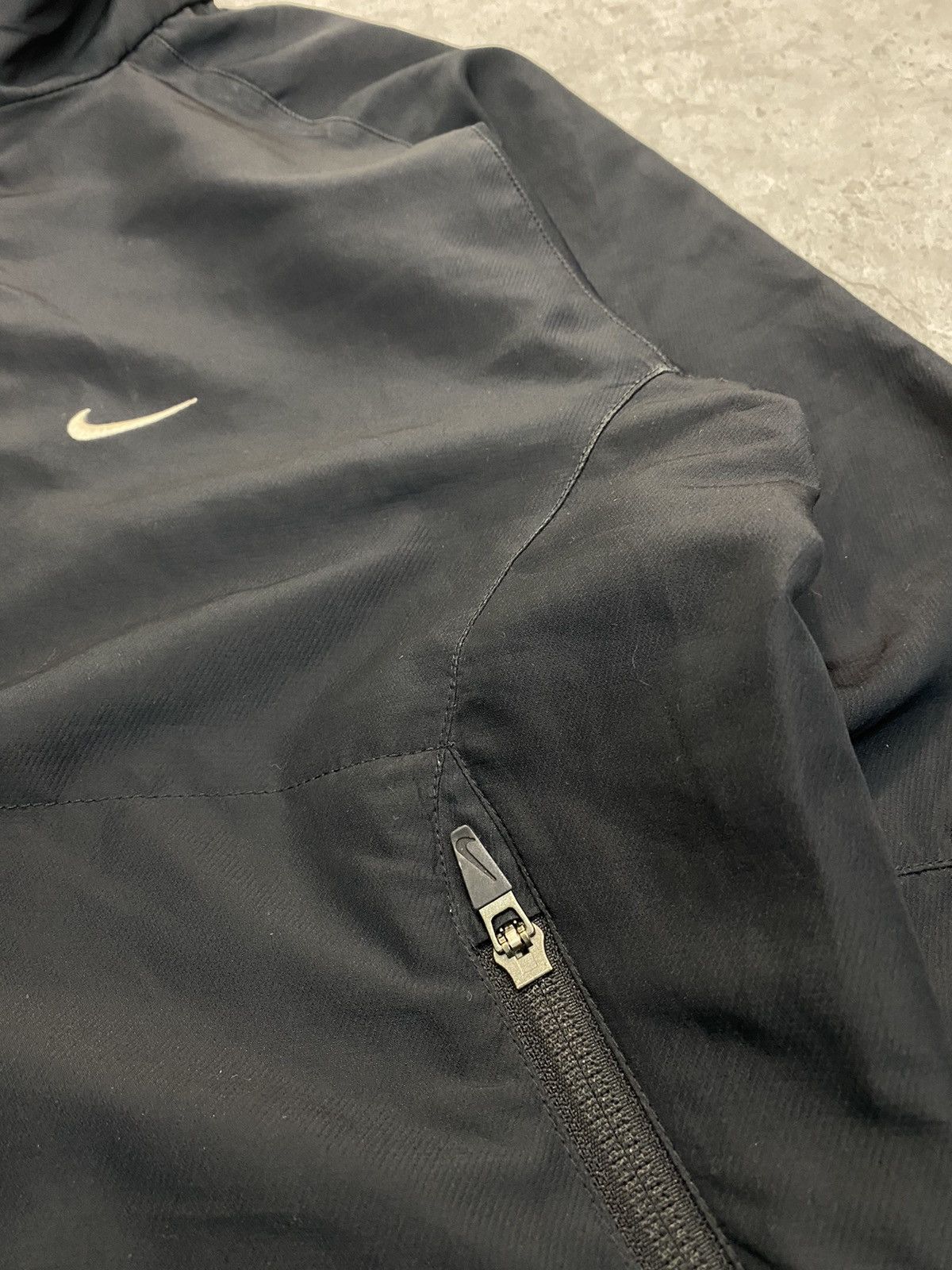 Nike × Vintage Vintage Nike 1/3 Nylon Black Swoosh Jacket Y2K L Size US M / EU 48-50 / 2 - 6 Thumbnail