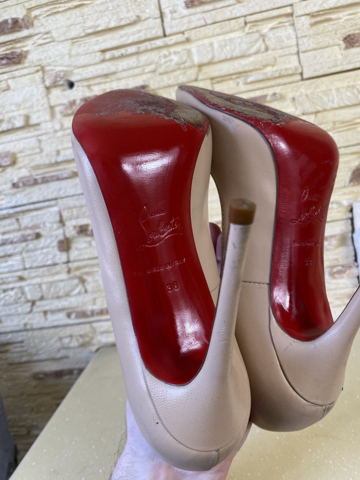 Christian Louboutin Christian Louboutine Leather Women’s Heels Beige Size US 8.5 / IT 38.5 - 9 Thumbnail