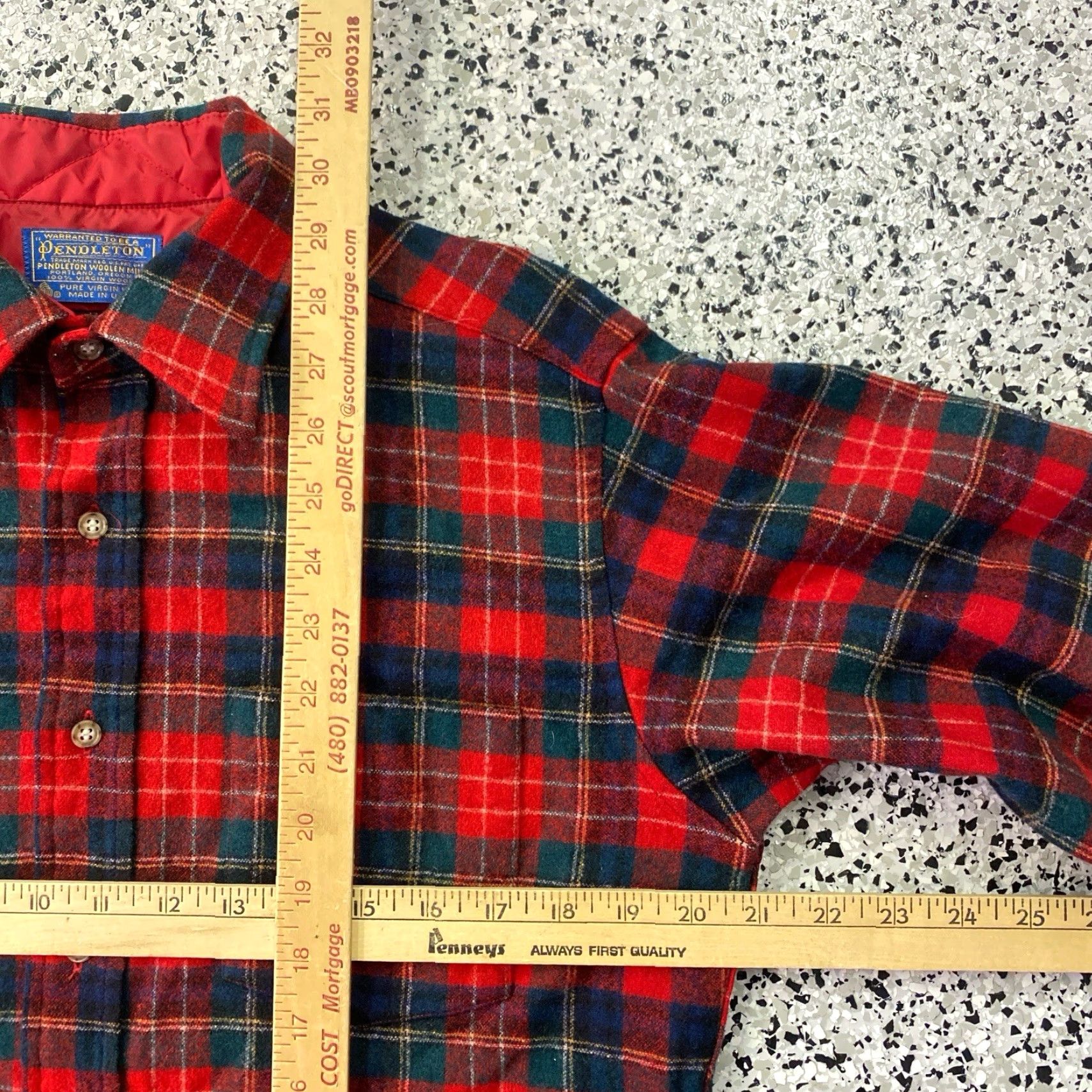Pendleton VINTAGE Pendleton Board Shirt Mens M Red Plaid Wool Flannel Button-Up Long Sleeve Casual Workwear 90s Outdoors Pockets Size US M / EU 48-50 / 2 - 3 Thumbnail