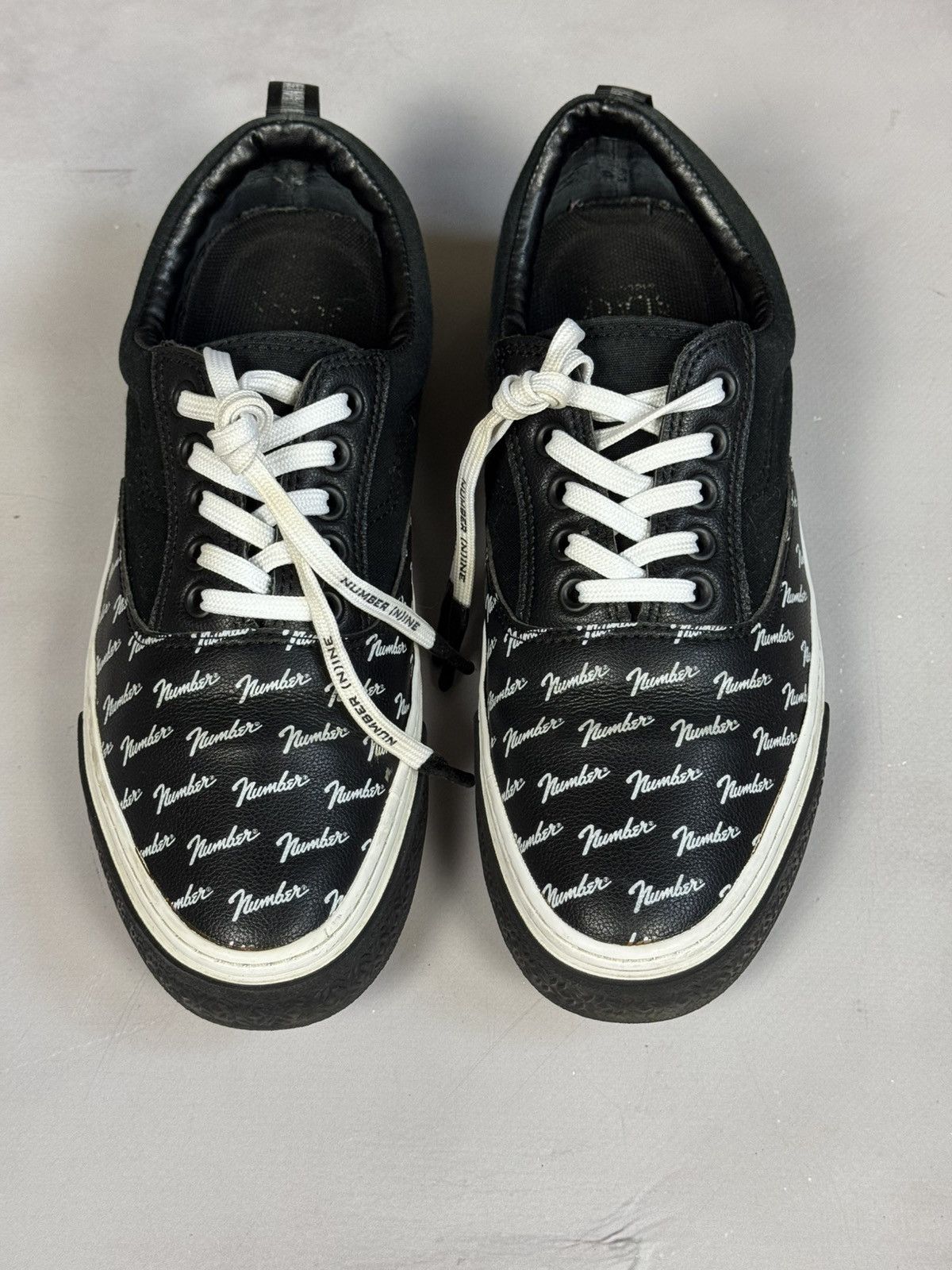 Number (N)ine Number Nine Slack Fender Logo Shoes(Black/9,5US) Size US 9.5 / EU 42-43 - 2 Thumbnail