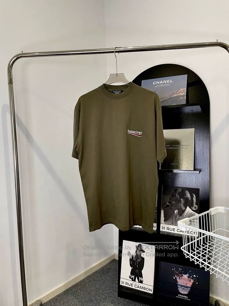 Balenciaga Balenciaga LOGO Letter Coke Embroidered Loose Round Neck C Size US XXS / EU 40 - 1 Thumbnail