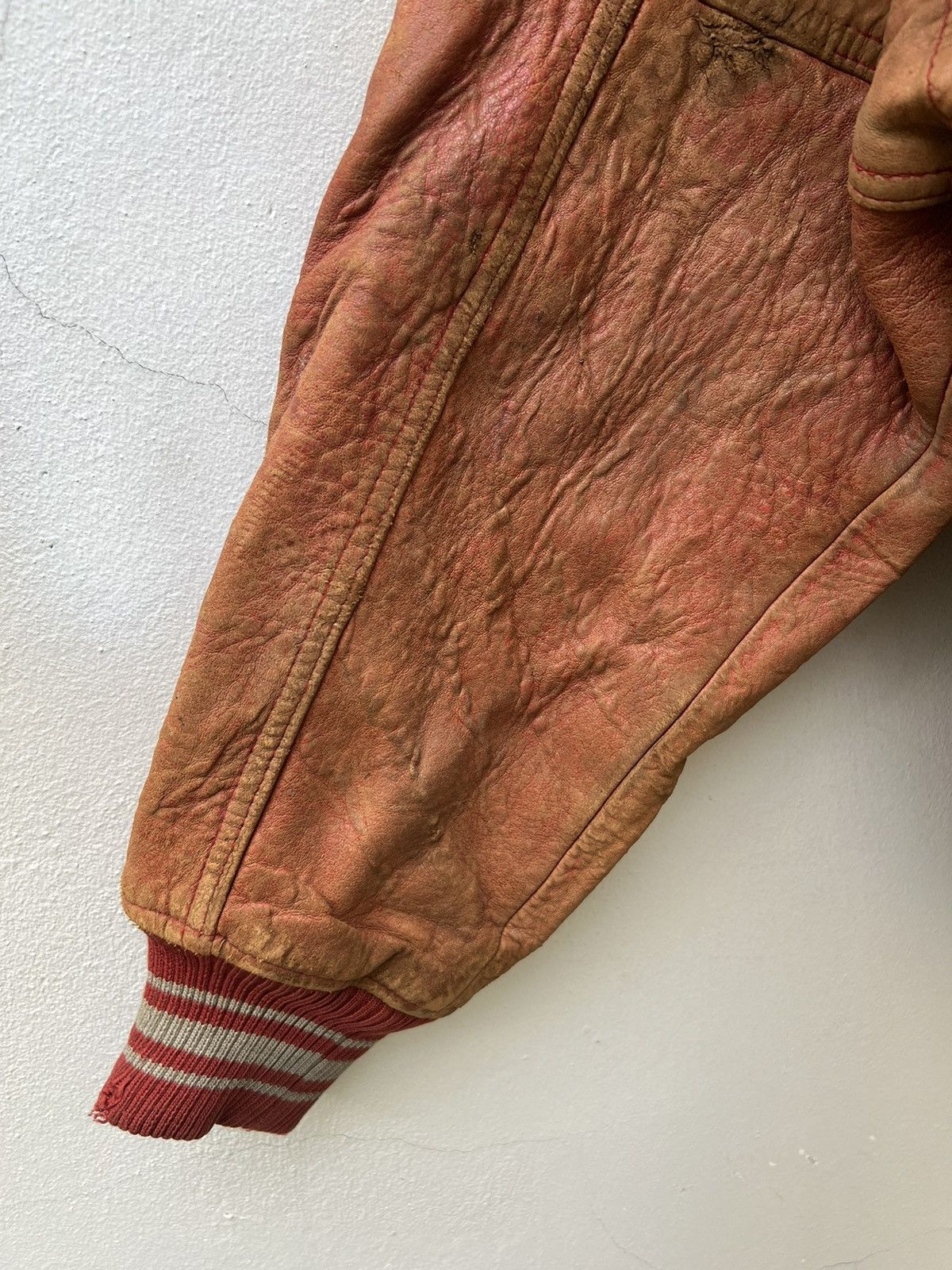 Avirex Vintage 80s 90s Avirex Trashed Leather Flight Bomber Jacket Size US L / EU 52-54 / 3 - 7 Thumbnail