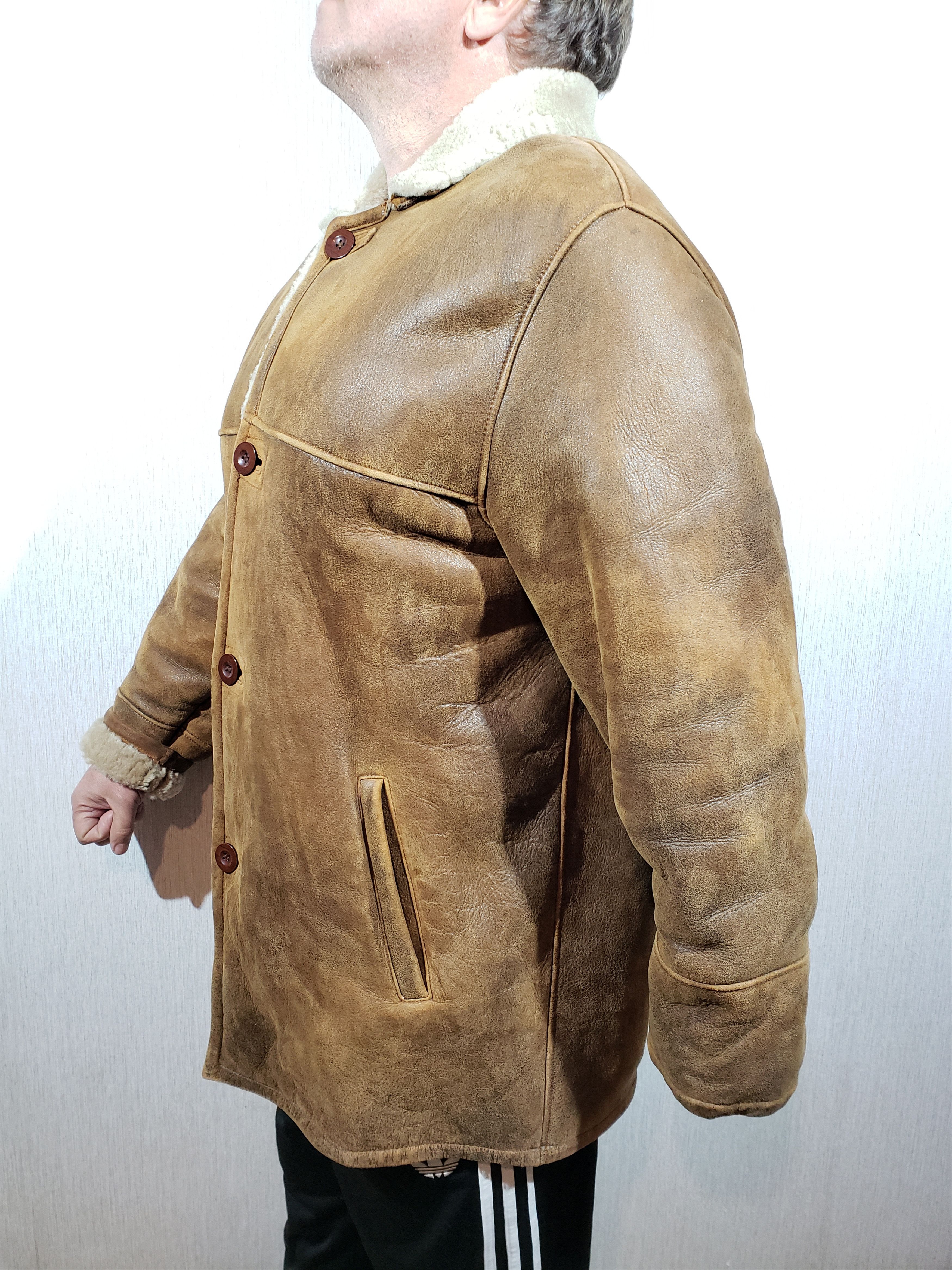 Other Brown men's sheepskin coat with buttons. Size US L / EU 52-54 / 3 - 3 Thumbnail