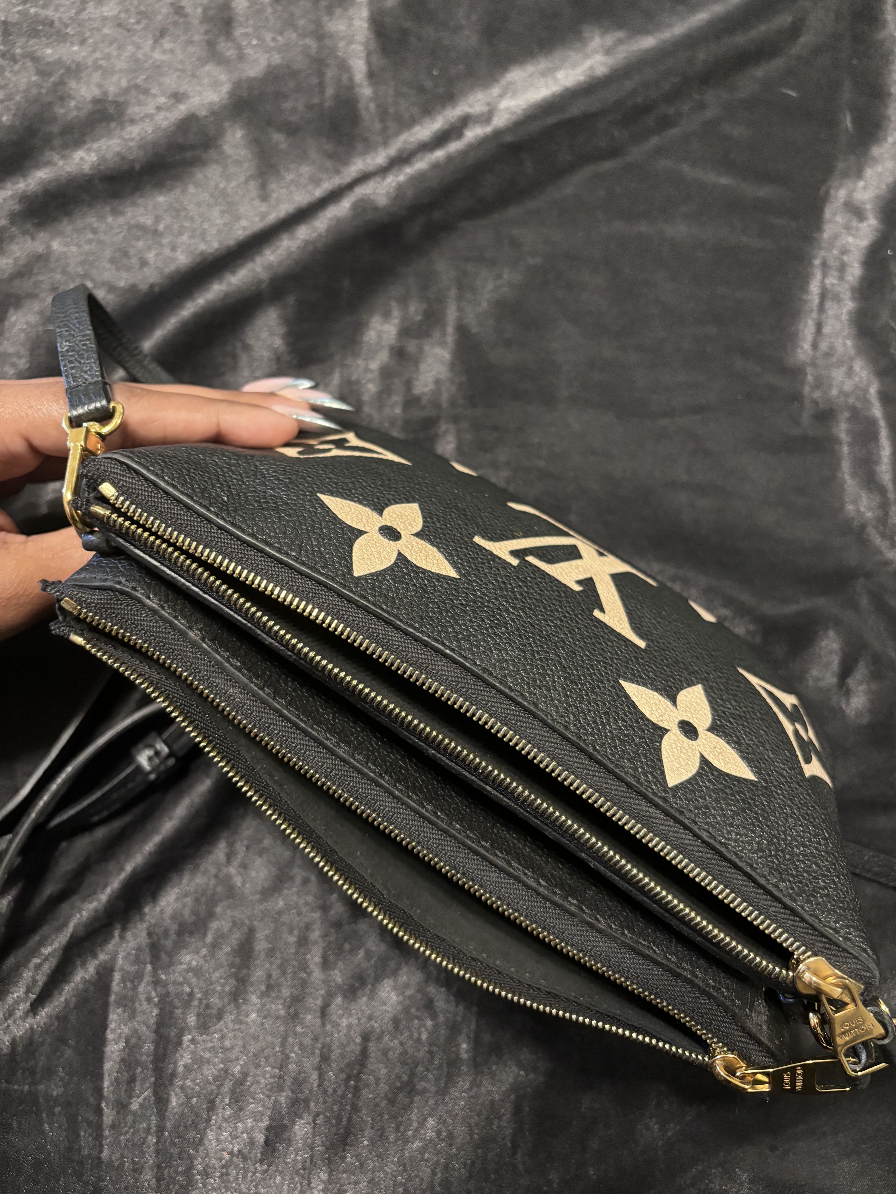 Louis Vuitton Louis Vuitton Crossbody Monogram Bag Size ONE SIZE - 3 Thumbnail