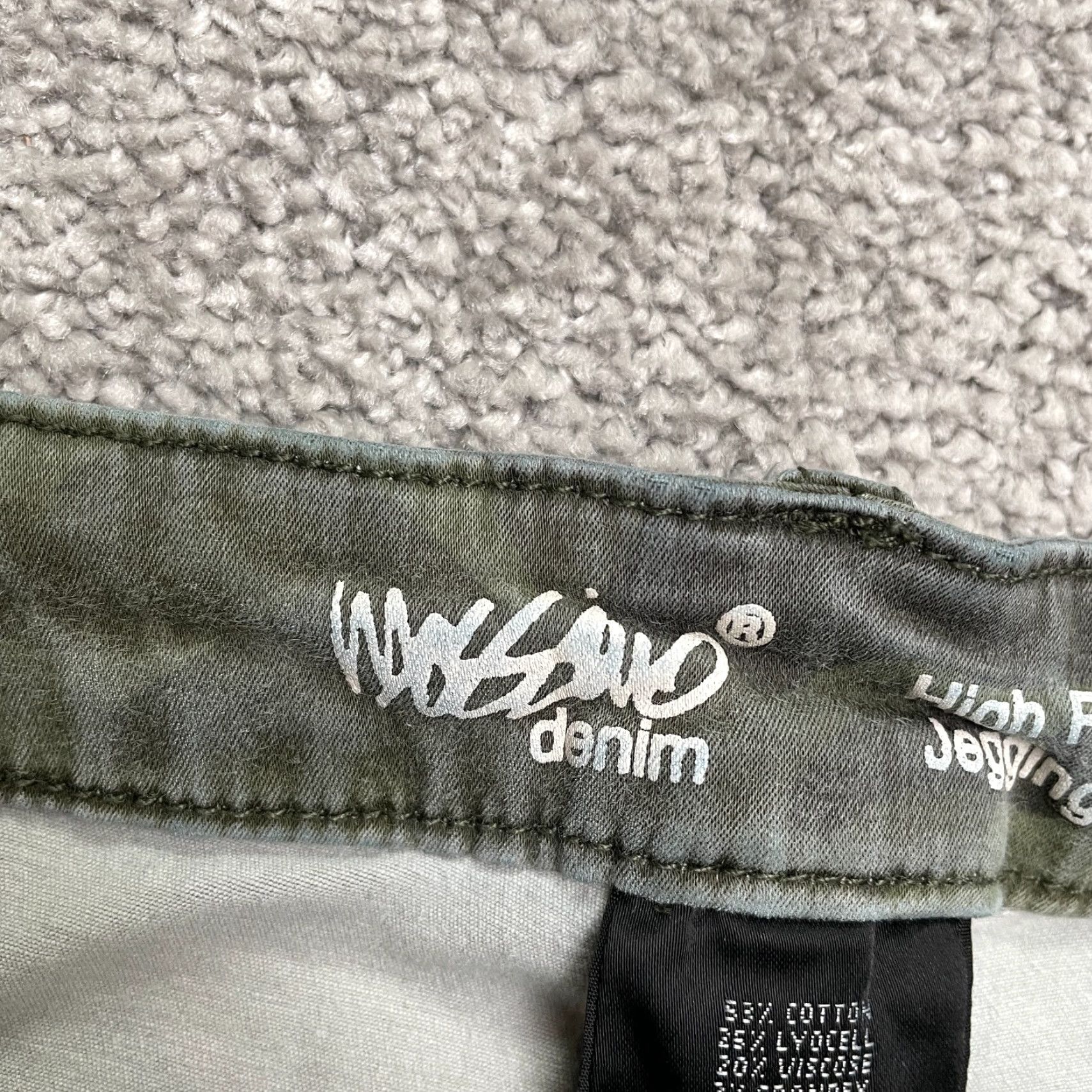 Mossimo Mossimo Camouflage Jeans Womens 8/29 High Rise Jegging Denim 27x26 City USA Classic Outdoor 8 Womens Size 30" / US 8 / IT 44 - 6 Thumbnail