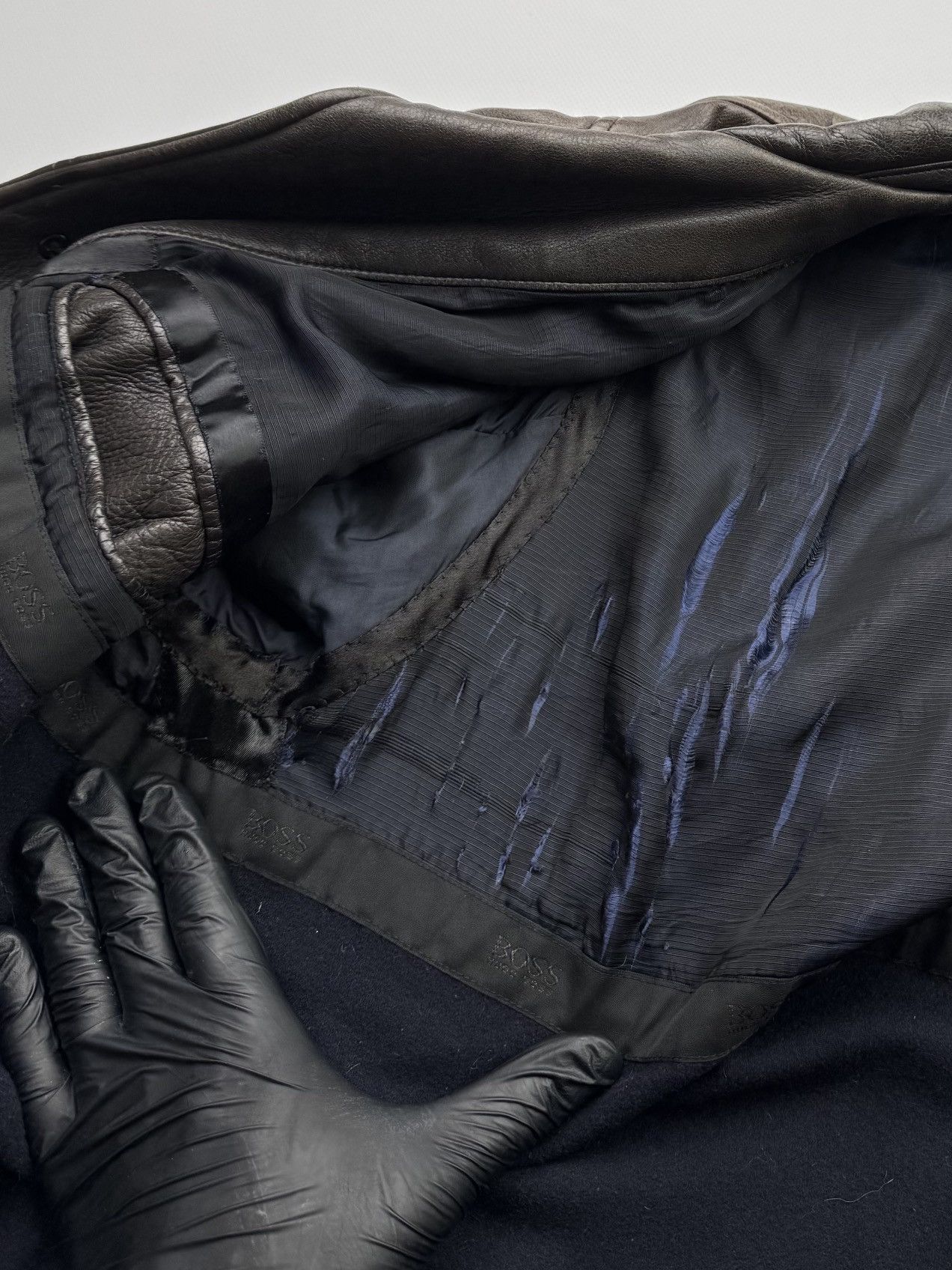 Hugo Boss Hugo Boss Vintage Leather Coat (75) Size US L / EU 52-54 / 3 - 9 Thumbnail