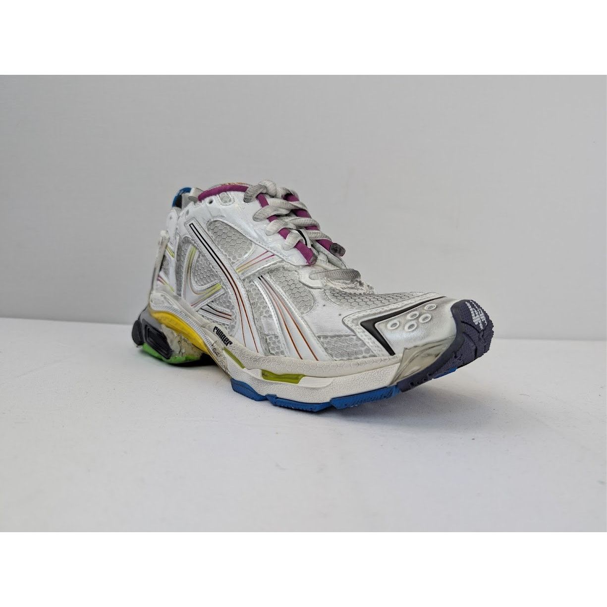 Balenciaga o1rshd1 Q:3 / Mesh Gardient Runner in White/Multicolor Size US 11 / EU 44 - 2 Thumbnail