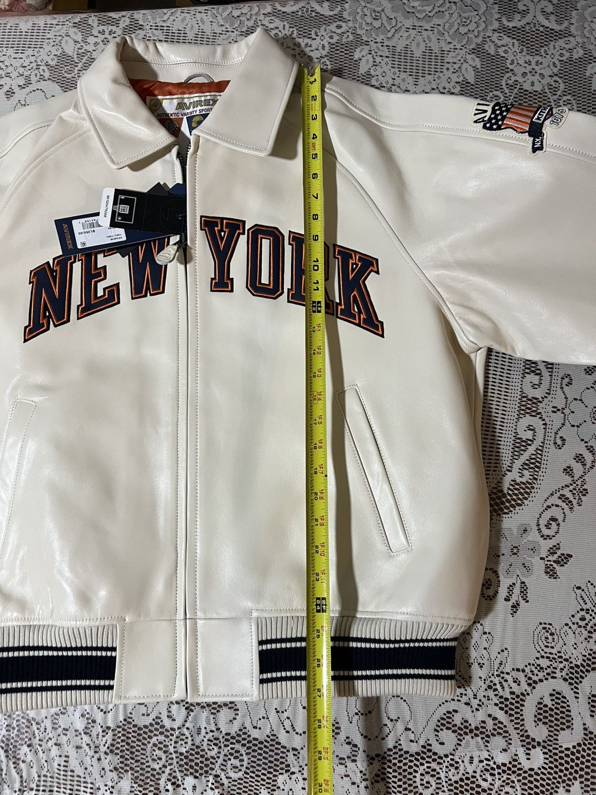 Avirex × Kith Kith & AVIREX for the New York Knicks Icon Jacket Size XL Size US XL / EU 56 / 4 - 12 Thumbnail