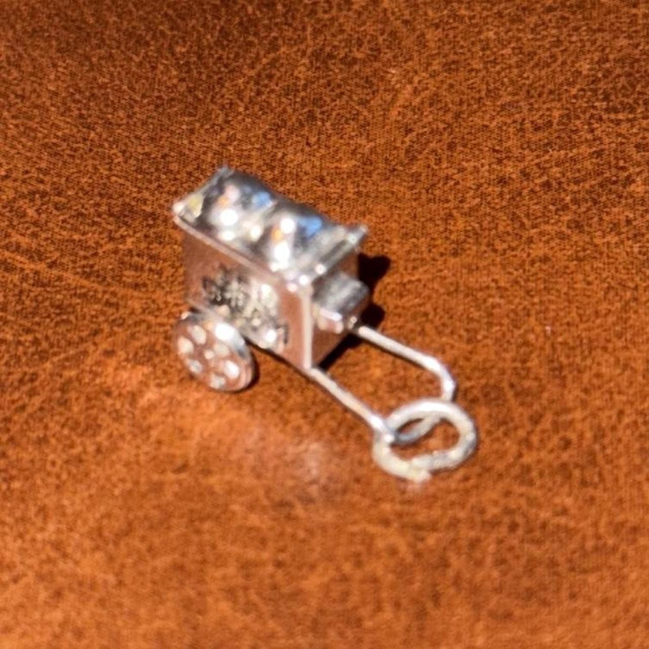 Designer Vintage Sterling Silver Ice Cream Cart Pendant/Charm Size ONE SIZE - 4 Thumbnail
