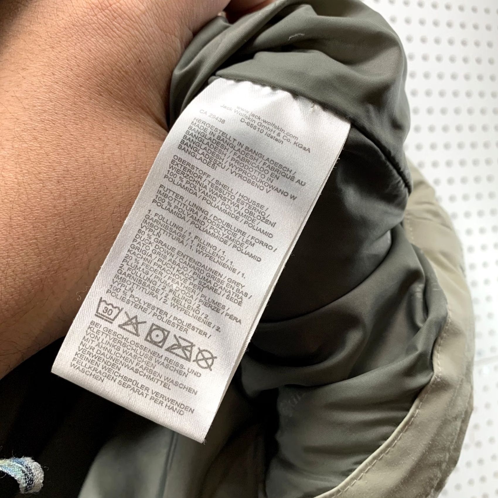 Jack Wolfskin Jack Wolfskin Down Puffer Jacket Womens Large Beige Hooded Fur Trim - Parka, Casual, Winter, Spring, Regular Fit, Zip Hooded, Quilted, XS-XL? Size L / US 10 / IT 46 - 4 Thumbnail