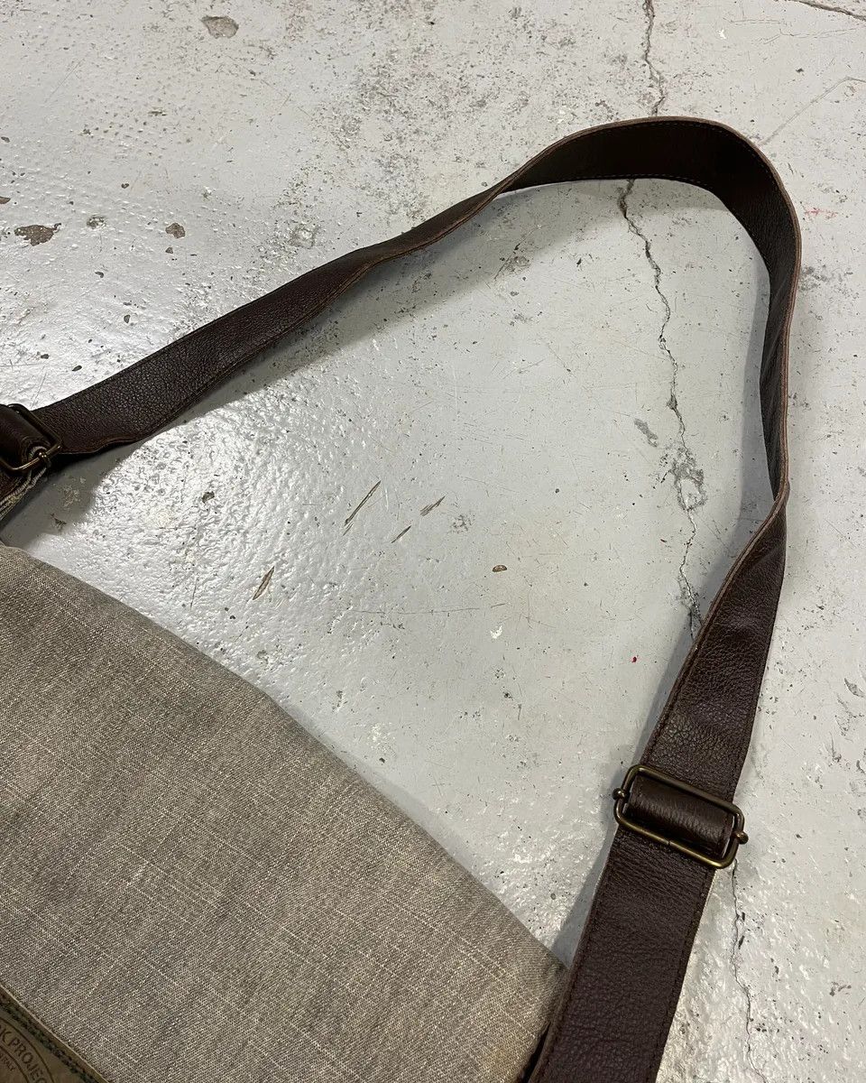 Dolce & Gabbana 2000s Dolce & Gabbana Grey Denim Strap Messenger Bag Size ONE SIZE - 7 Thumbnail