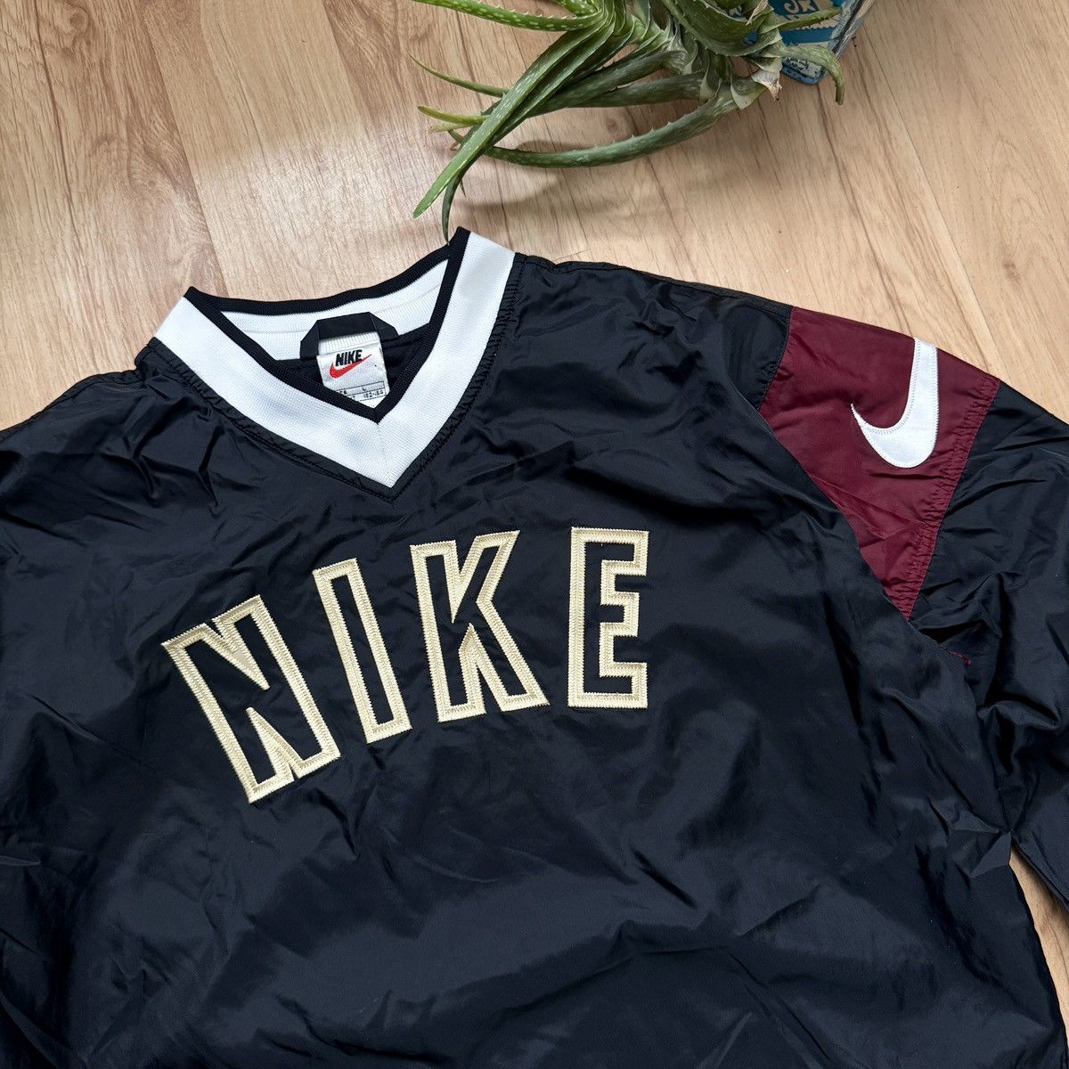 Nike 90's Nike Windbreaker Jacket Big Logo Size US L / EU 52-54 / 3 - 3 Thumbnail
