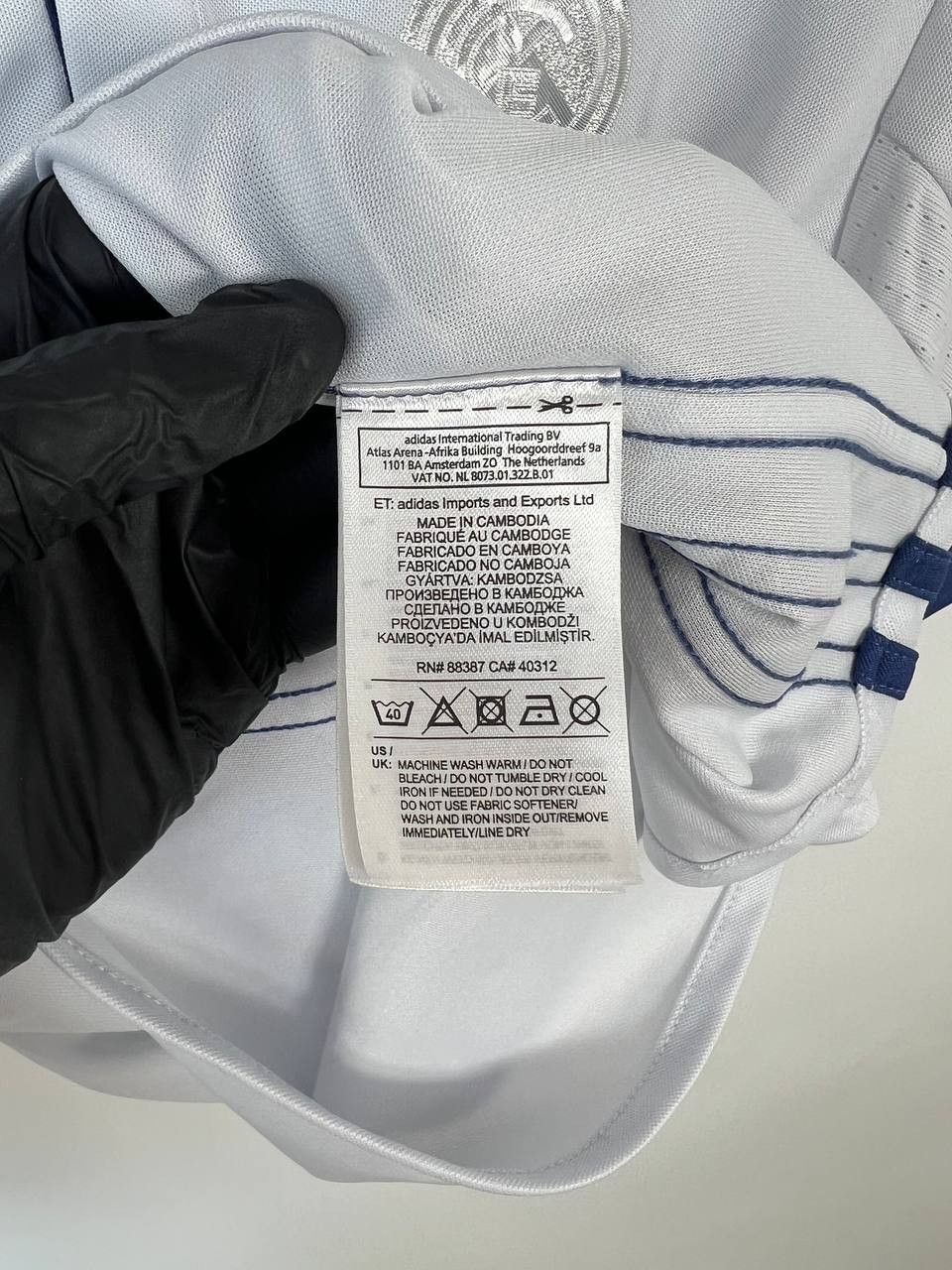Adidas Adidas Real Madrid Home Football Shirt 2016/2017 S94992 Size US XS / EU 42 / 0 - 4 Thumbnail