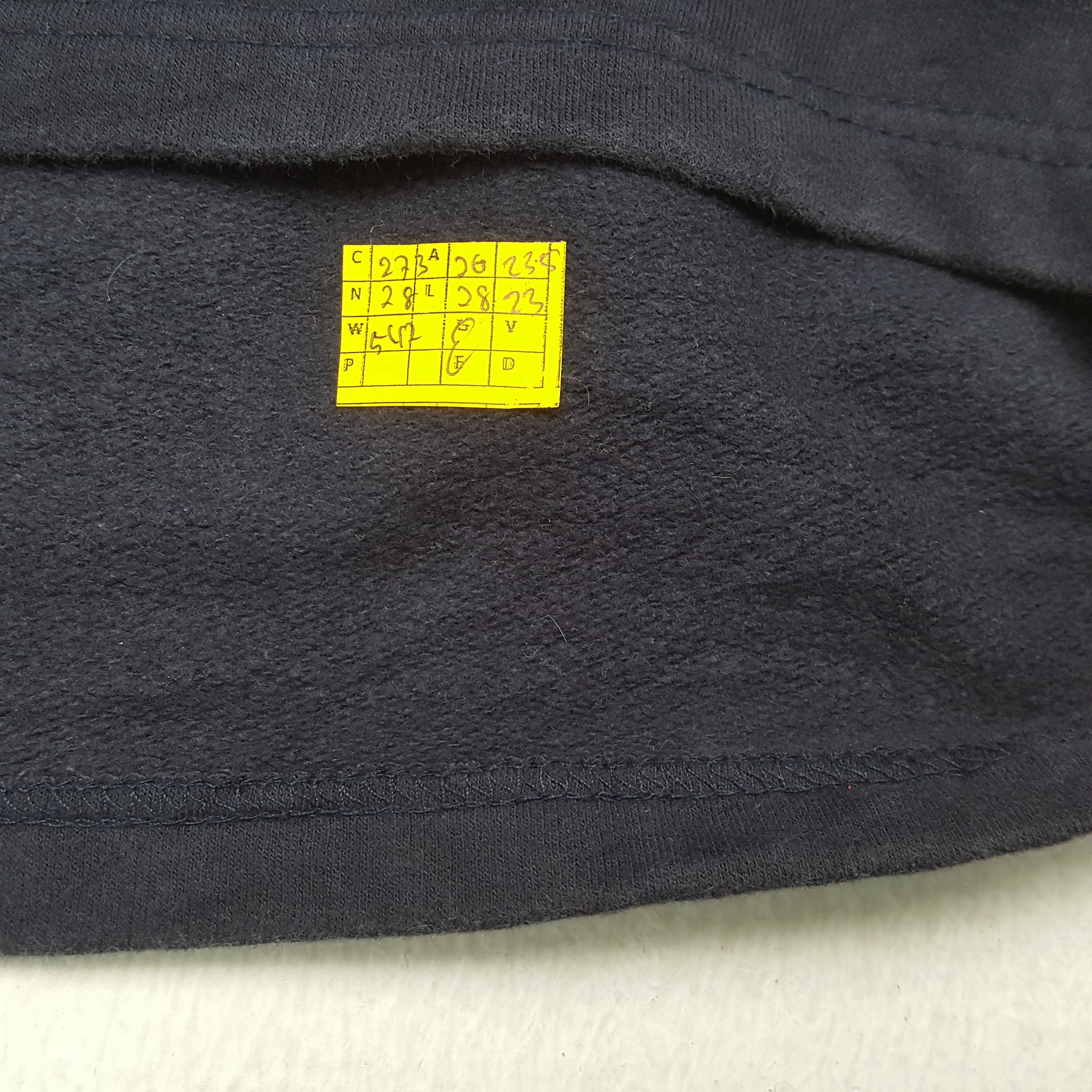 Tommy Hilfiger × Tommy Jeans × Vintage Vintage TOMMY HILFIGER Streetwear Skateboard Sweatshirt Size US XL / EU 56 / 4 - 7 Thumbnail