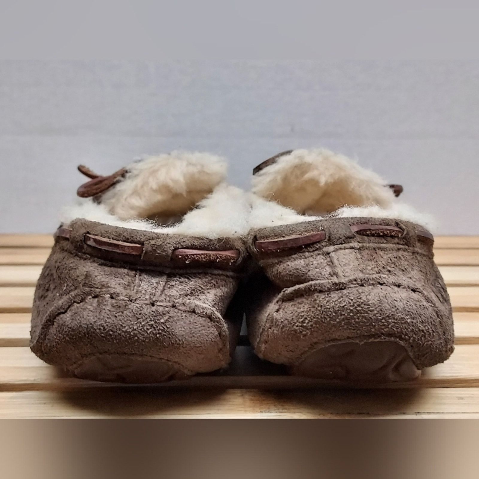 Ugg UGG Womens Brown Suede Dakota Slipper Shoes Size 9 Size US 9 / IT 39 - 7 Thumbnail
