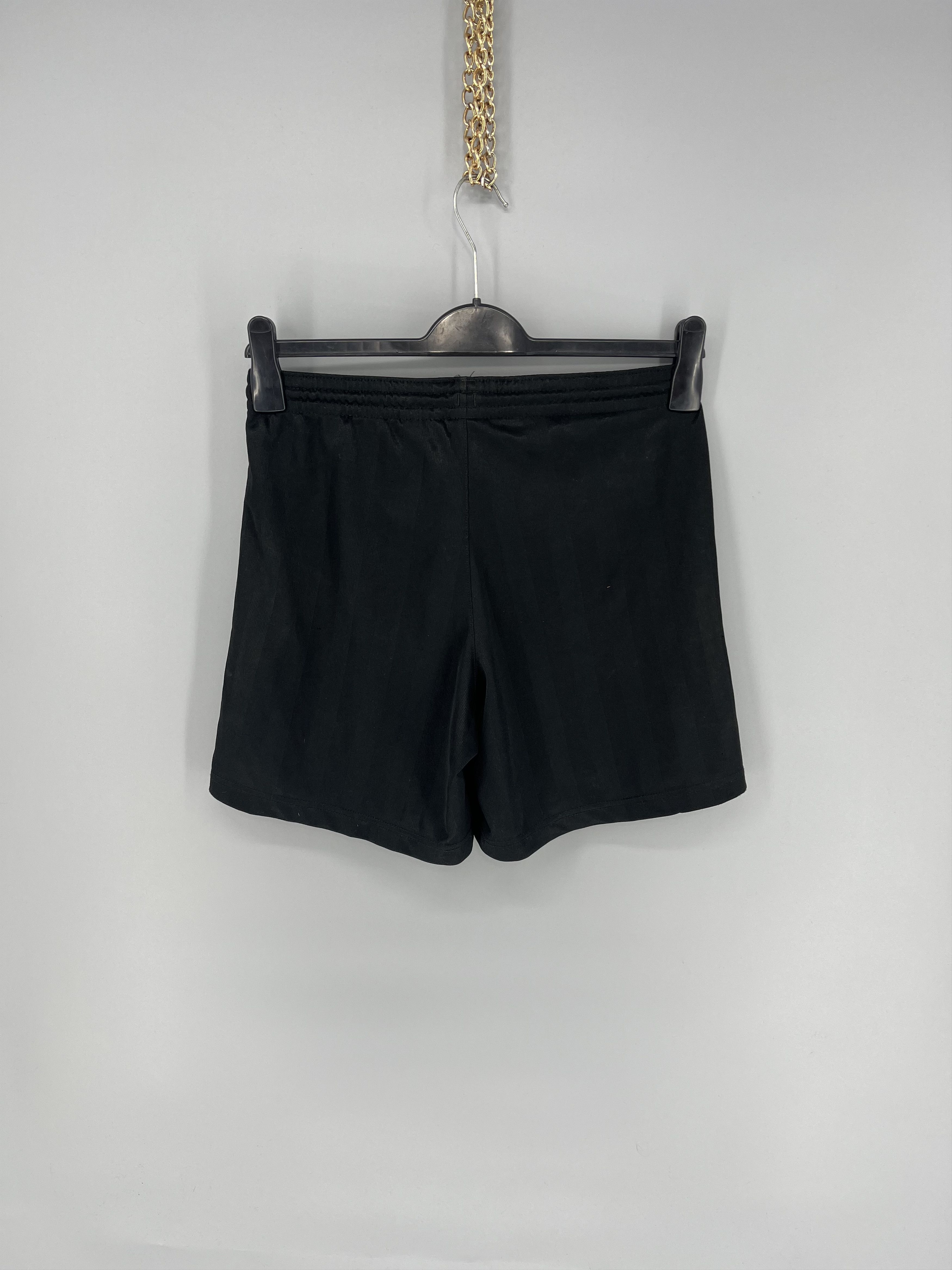 Nike 90s Vintage Nike Black Nylon Mini Swoosh Shorts Travis Style Size US 30 / EU 46 - 6 Thumbnail