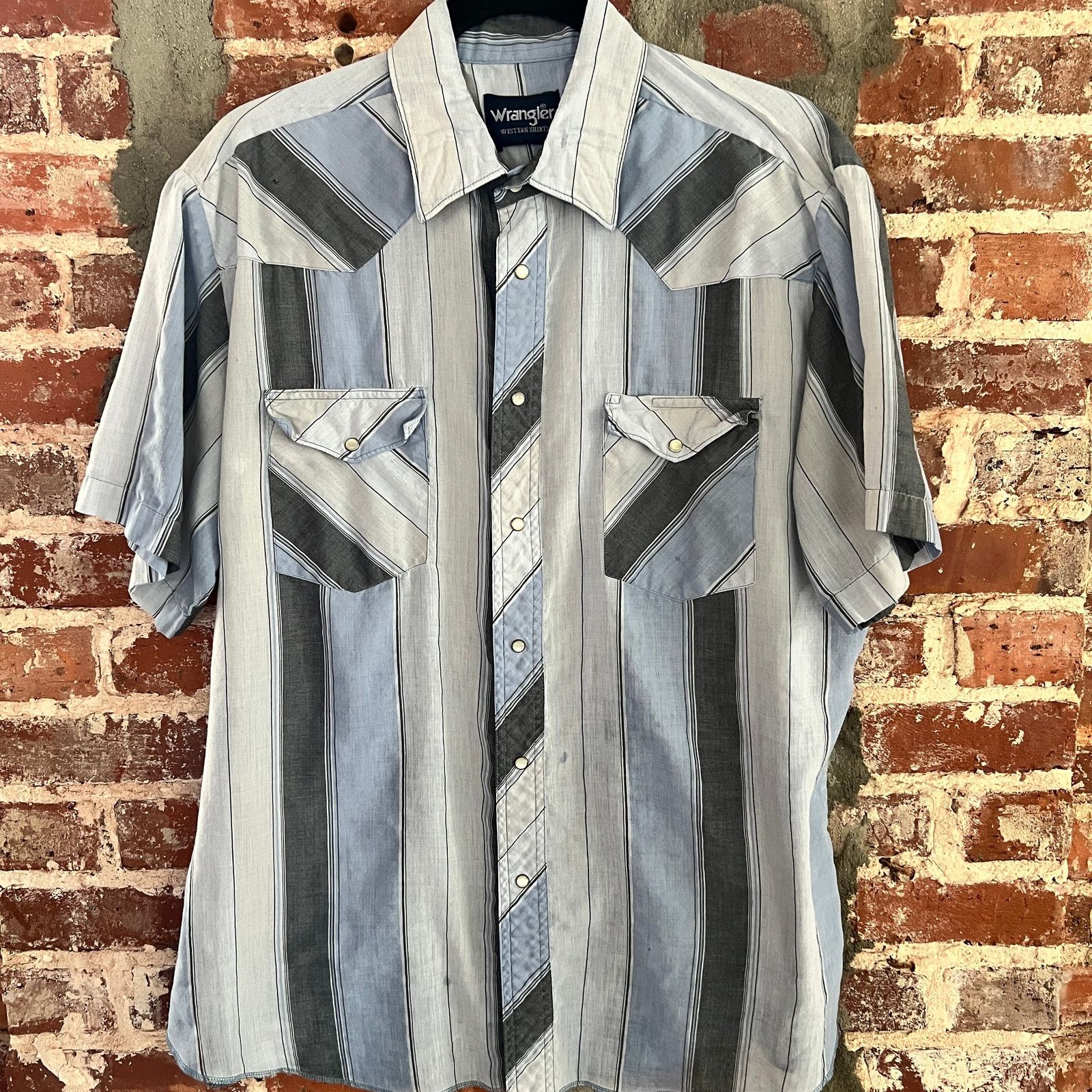 Wrangler VTG Wrangler Men's SS Western Pearl Snap Shirt L 23x29 Size US L / EU 52-54 / 3 - 2 Thumbnail