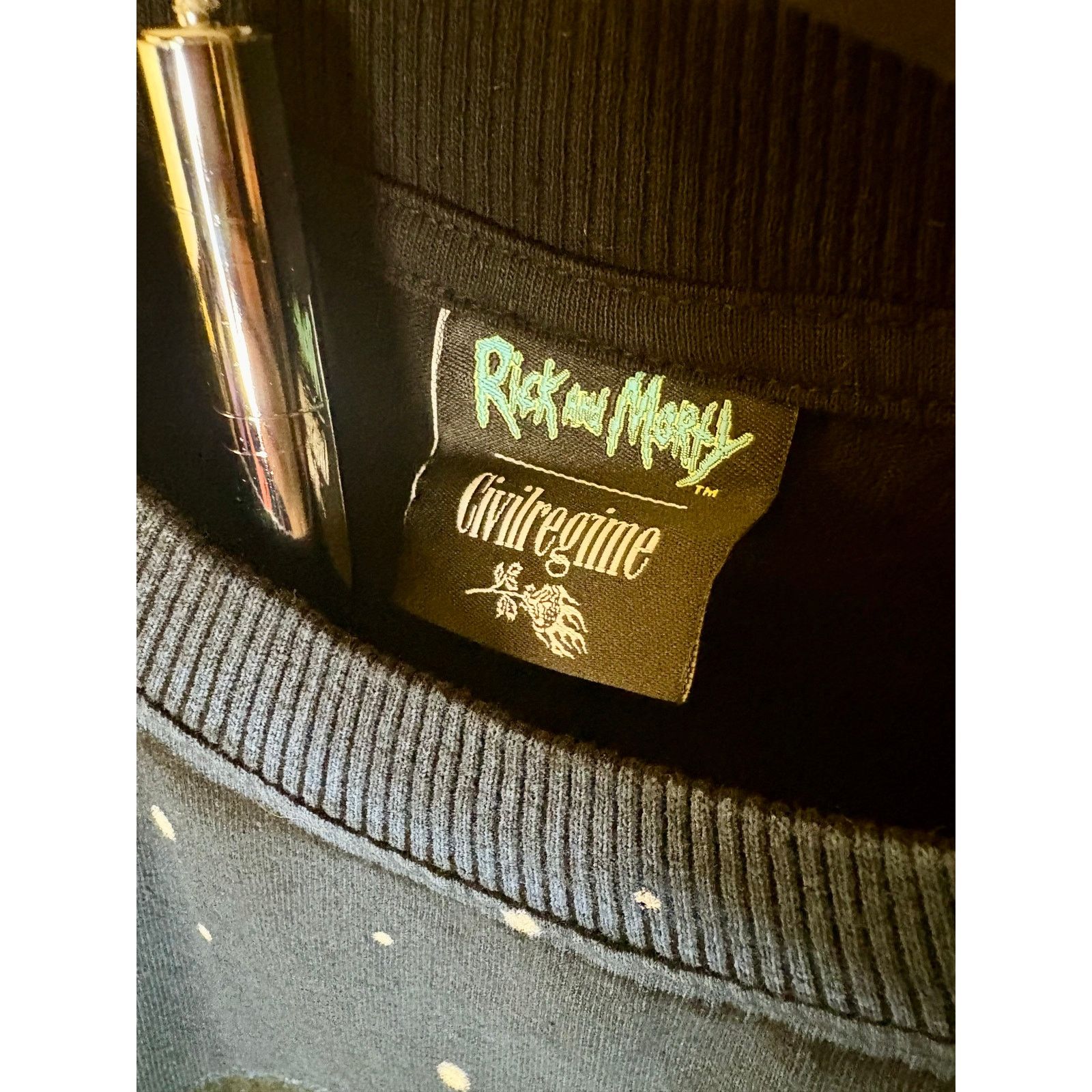 Civil Regime NWT Sz. L - Mens Civil Regime Rick & Morty Tee & Bonus Soxs! Size US L / EU 52-54 / 3 - 2 Thumbnail