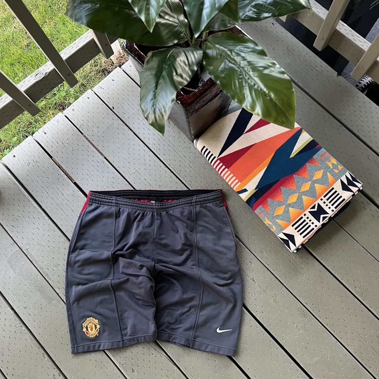 Nike × Vintage Vintage Nike Manchester United training y2k shorts Size US 34 / EU 50 - 3 Thumbnail