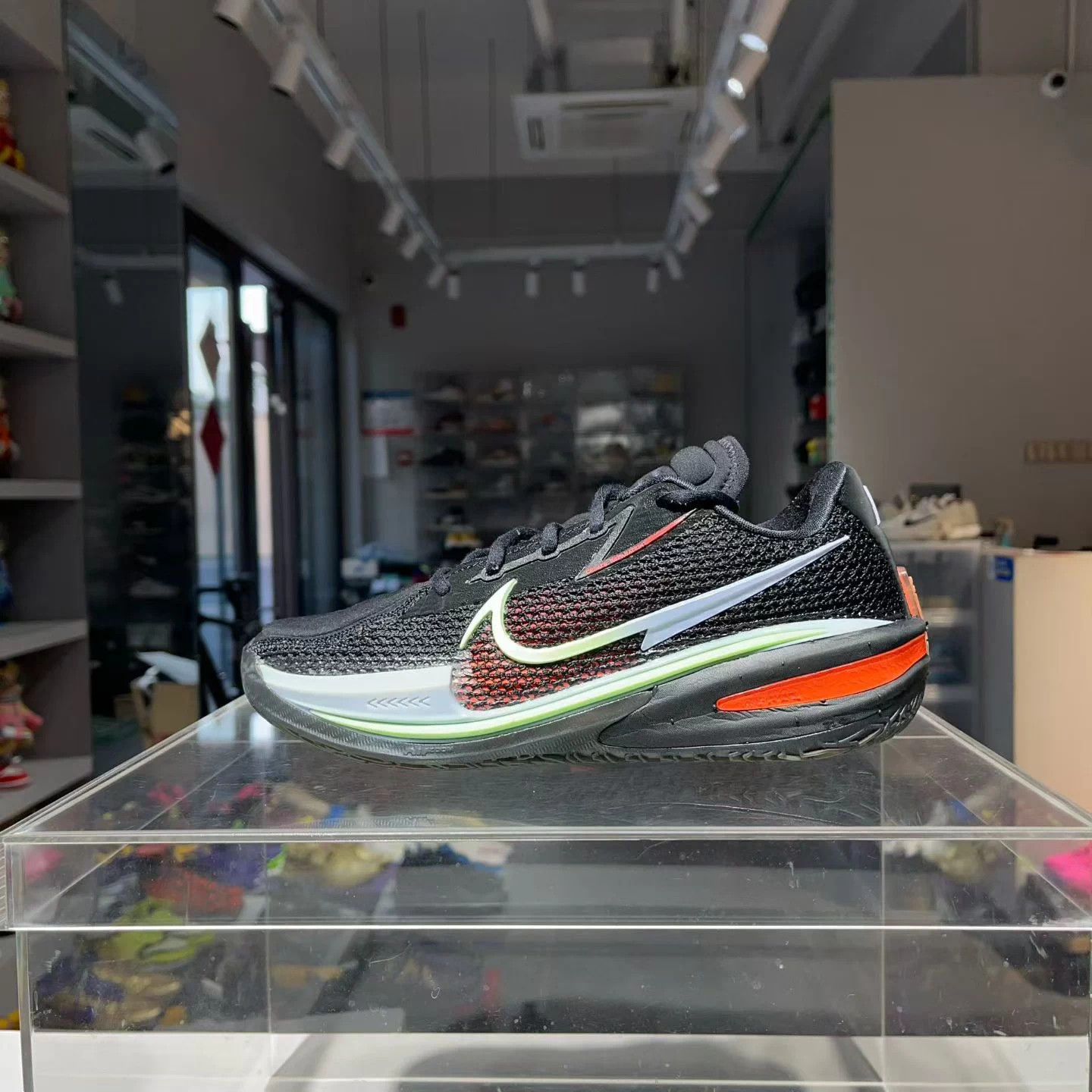 Nike GT Cut 1 Black 40 2x Worn Size US 7 / EU 40 - 2 Thumbnail
