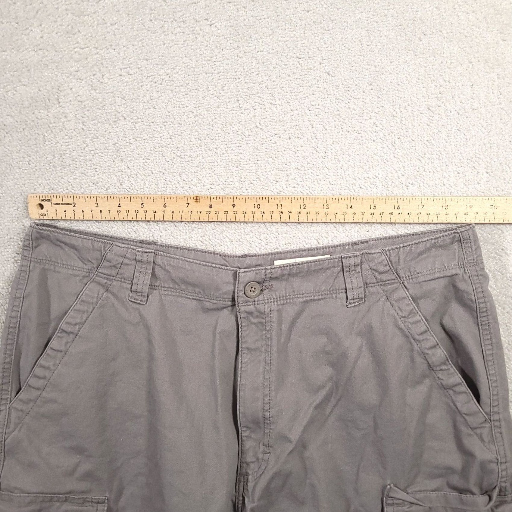 Wrangler Wrangler Cargo Shorts Mens 38x10 Gray Utility Outdoors Stretch Size US 38 / EU 54 - 3 Thumbnail